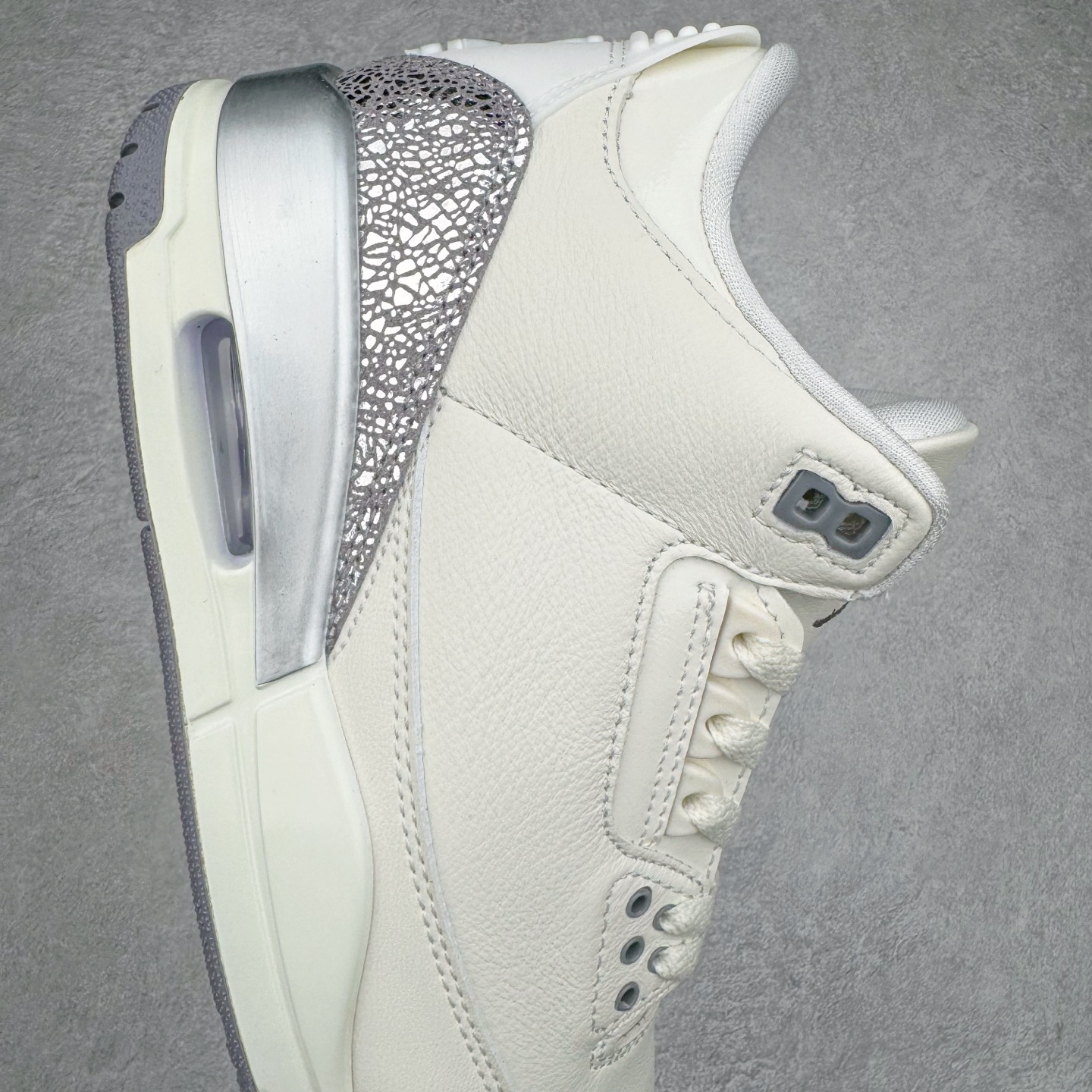 图片[6]-＃F版 Air Jordan AJ3 Retro 白灰 CK9246-100 原楦原纸板开发 确保原汁原味 原厂皮料质感色泽绝无偏差 完美中底拉帮 原厂中底钢印 原档案大底 如假白送 大底纹路 气垫通透度PU的回弹性均百分百还原 原厂电绣鞋舌飞人刺绣针数立体讲究精细欢迎对比正品原鞋 尺码：36 36.5 37.5 38 38.5 39 40 40.5 41 42 42.5 43 44 44.5 45 46 47.5-选品中心
