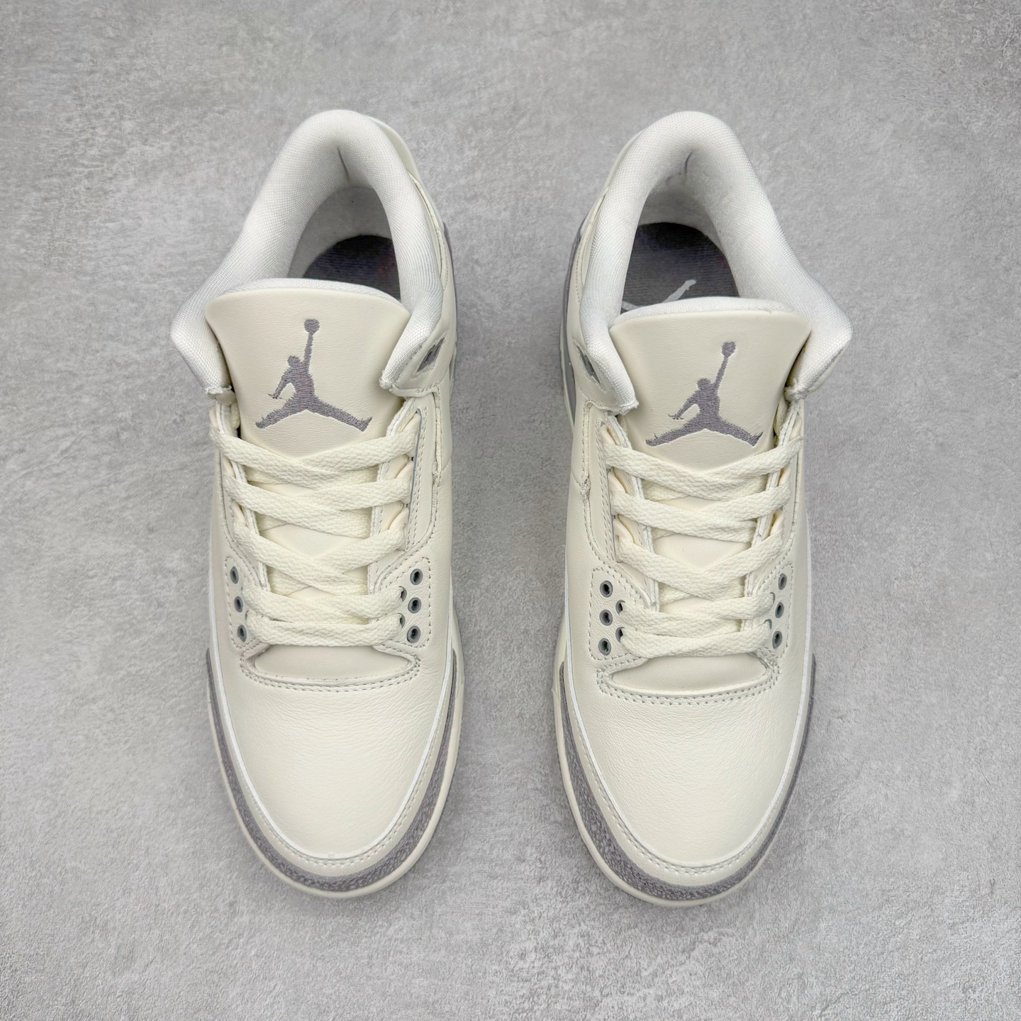 图片[2]-＃F版 Air Jordan AJ3 Retro 白灰 CK9246-100 原楦原纸板开发 确保原汁原味 原厂皮料质感色泽绝无偏差 完美中底拉帮 原厂中底钢印 原档案大底 如假白送 大底纹路 气垫通透度PU的回弹性均百分百还原 原厂电绣鞋舌飞人刺绣针数立体讲究精细欢迎对比正品原鞋 尺码：36 36.5 37.5 38 38.5 39 40 40.5 41 42 42.5 43 44 44.5 45 46 47.5-选品中心