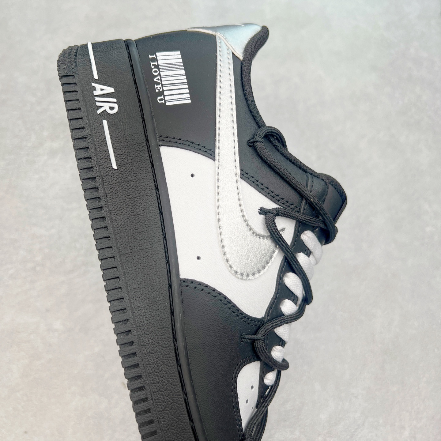 图片[6]-NK Air Force 1´07 Low 空军一号低帮百搭休闲运动板鞋 ZH0316-064 柔软、弹性十足的缓震性能和出色的中底设计 横跨复古与现代的外型结合 造就出风靡全球 三十多年的Force 1 直到今天还深受青睐 实拍调校N版已经零色差零失真 百分百还原实物色彩所见即所得 不存在货不对板色差等低级问题 选购参考实物拍摄 不混卖不参货 只用心做好货严格选品 承诺混一赔十 尺码：36 36.5 37.5 38 38.5 39 40 40.5 41 42 42.5 43 44 44.5 45-选品中心