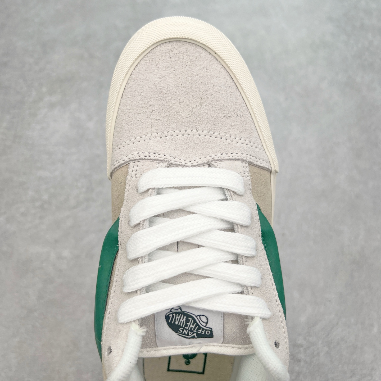 图片[4]-Vans Knu Skool 米绿条 官方新款 复古休闲胖胖面包鞋 肥胖版大LOGO原版全皮猪八面料 尺码：35 36 36.5 37 38 38.5 39 40 40.5 41 42 42.5 43 44 工艺：硫化1：1（重量1：1、真标、原钢印、材质标、鞋型标、合格证）-选品中心