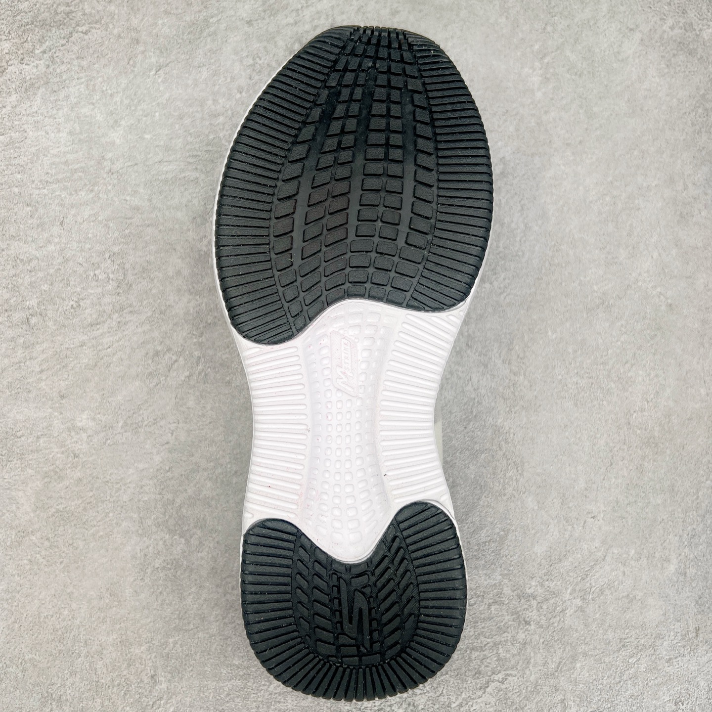 图片[9]-Skechers斯凯奇 MEN\’S GO 舒适百搭回弹 低帮 休闲跑步鞋 实拍调校N版已经零色差零失真 百分百还原实物色彩所见即所得 不存在货不对板色差等低级问题 选购参考实物拍摄 不混卖不参货 只用心做好货严格选品 承诺混一赔十 尺码：36 36.5 37.5 38 38.5 39 40 40.5 41 42 42.5 43 44 44.5 45-选品中心