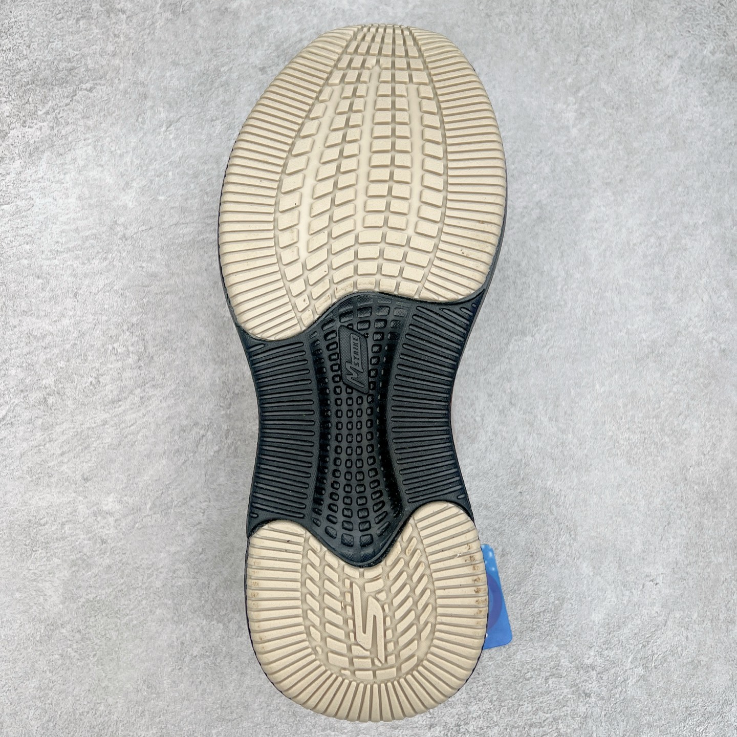 图片[9]-Skechers斯凯奇 MEN\’S GO 舒适百搭回弹 低帮 休闲跑步鞋 实拍调校N版已经零色差零失真 百分百还原实物色彩所见即所得 不存在货不对板色差等低级问题 选购参考实物拍摄 不混卖不参货 只用心做好货严格选品 承诺混一赔十 尺码：36 36.5 37.5 38 38.5 39 40 40.5 41 42 42.5 43 44 44.5 45-选品中心