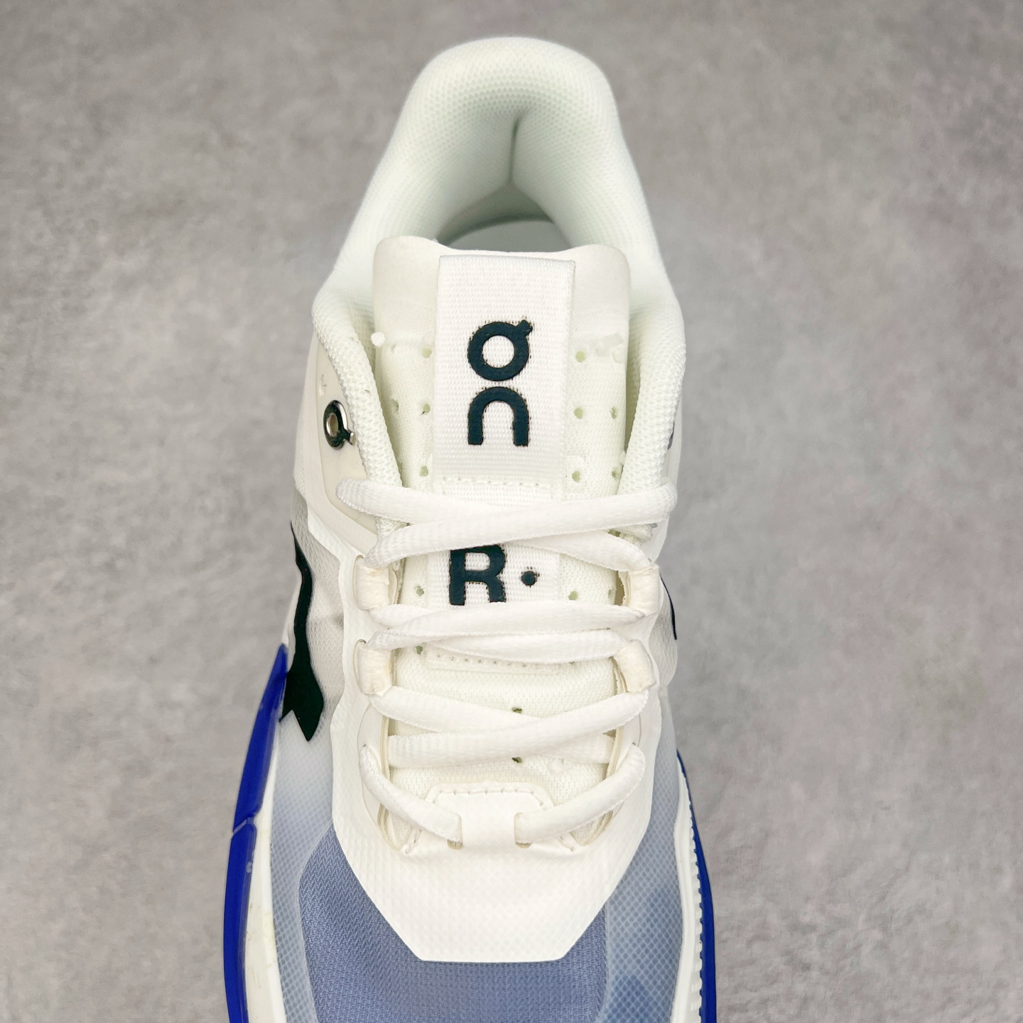 图片[5]-On THE ROGER Pro 2 昂跑舒适简约防滑耐磨低帮网球鞋 此运动品牌 开创于2010年 缓震着陆、强效回弹、轻柔质感的设计构思始终是ON研制关键 与此同时基于“为全球提供革新性的跑步感受”信念 陆续推出了多款跑鞋及其以专业运动人体跑步工程学为设计关键的功能性跑步服饰设备 让跑者不费力气地畅快畅跑 尺码：36 36.5 37.5 38 38.5 39 40 40.5 41 42 42.5 43 44 44.5 45-选品中心