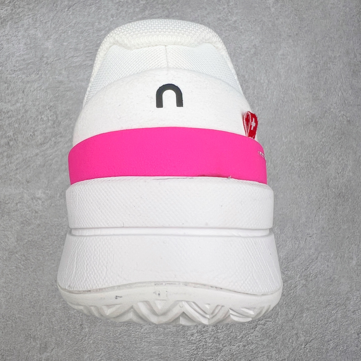 图片[8]-On THE ROGER Pro 2 昂跑舒适简约防滑耐磨低帮网球鞋 此运动品牌 开创于2010年 缓震着陆、强效回弹、轻柔质感的设计构思始终是ON研制关键 与此同时基于“为全球提供革新性的跑步感受”信念 陆续推出了多款跑鞋及其以专业运动人体跑步工程学为设计关键的功能性跑步服饰设备 让跑者不费力气地畅快畅跑 尺码：36 36.5 37.5 38 38.5 39 40 40.5 41 42 42.5 43 44 44.5 45-选品中心