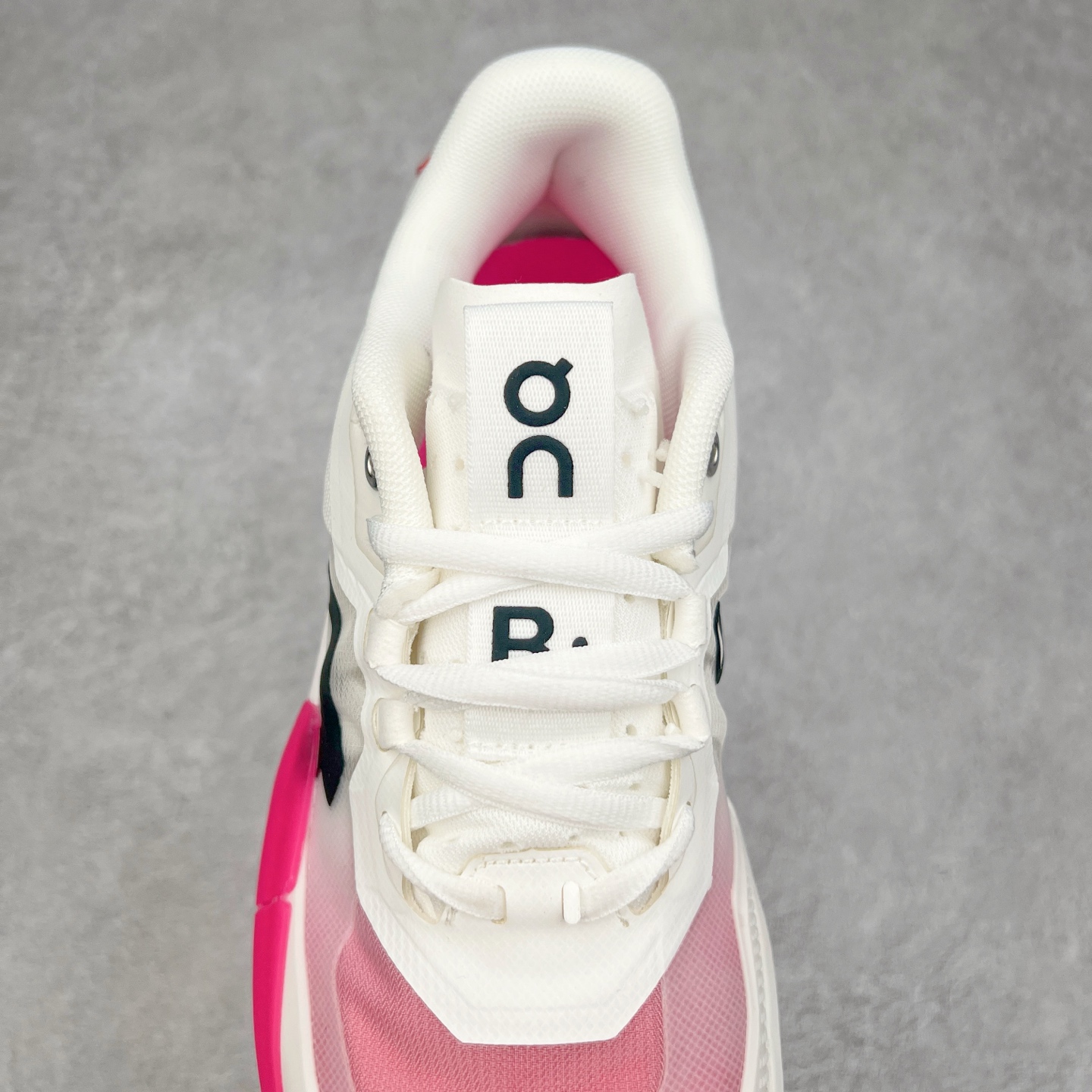 图片[5]-On THE ROGER Pro 2 昂跑舒适简约防滑耐磨低帮网球鞋 此运动品牌 开创于2010年 缓震着陆、强效回弹、轻柔质感的设计构思始终是ON研制关键 与此同时基于“为全球提供革新性的跑步感受”信念 陆续推出了多款跑鞋及其以专业运动人体跑步工程学为设计关键的功能性跑步服饰设备 让跑者不费力气地畅快畅跑 尺码：36 36.5 37.5 38 38.5 39 40 40.5 41 42 42.5 43 44 44.5 45-选品中心