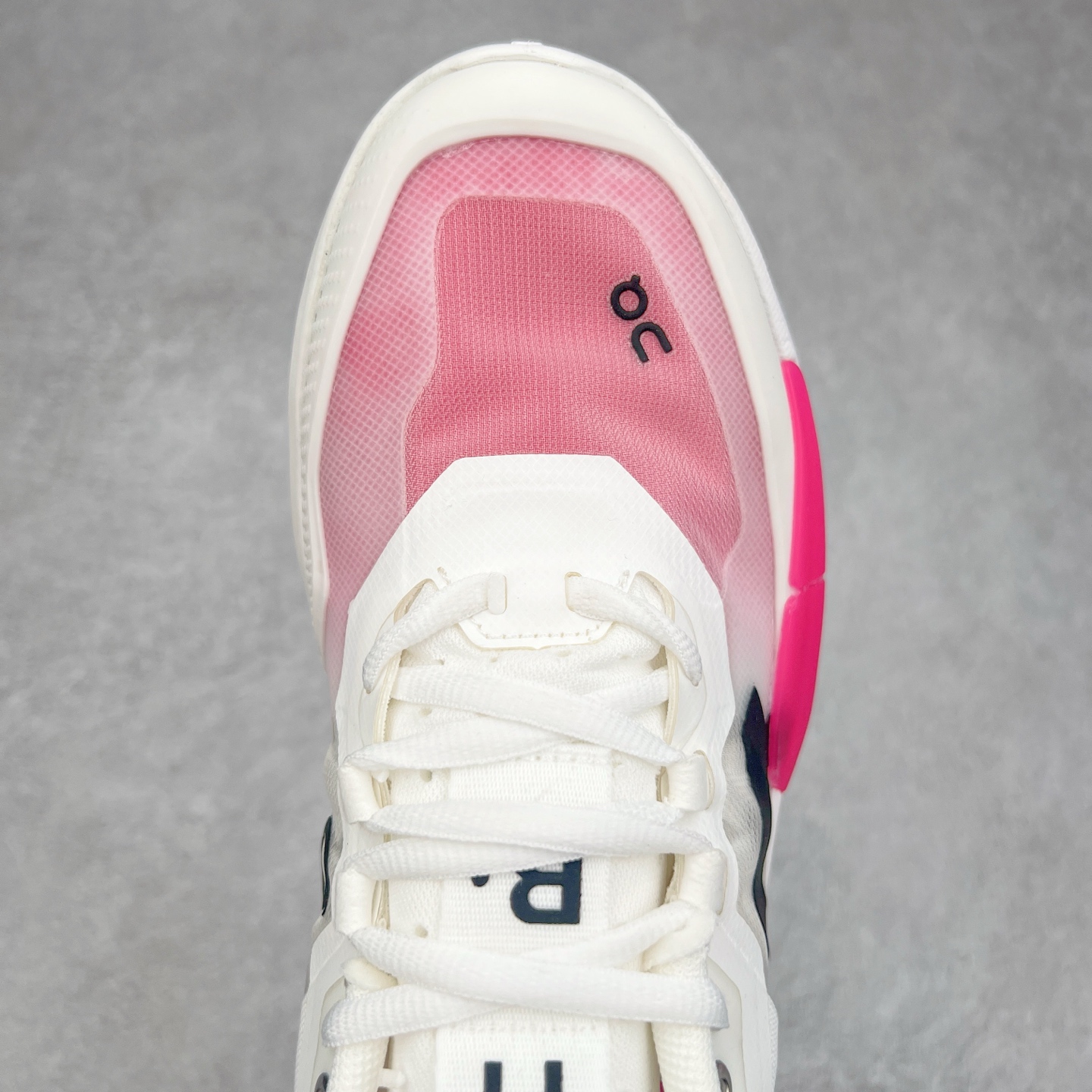 图片[4]-On THE ROGER Pro 2 昂跑舒适简约防滑耐磨低帮网球鞋 此运动品牌 开创于2010年 缓震着陆、强效回弹、轻柔质感的设计构思始终是ON研制关键 与此同时基于“为全球提供革新性的跑步感受”信念 陆续推出了多款跑鞋及其以专业运动人体跑步工程学为设计关键的功能性跑步服饰设备 让跑者不费力气地畅快畅跑 尺码：36 36.5 37.5 38 38.5 39 40 40.5 41 42 42.5 43 44 44.5 45-选品中心