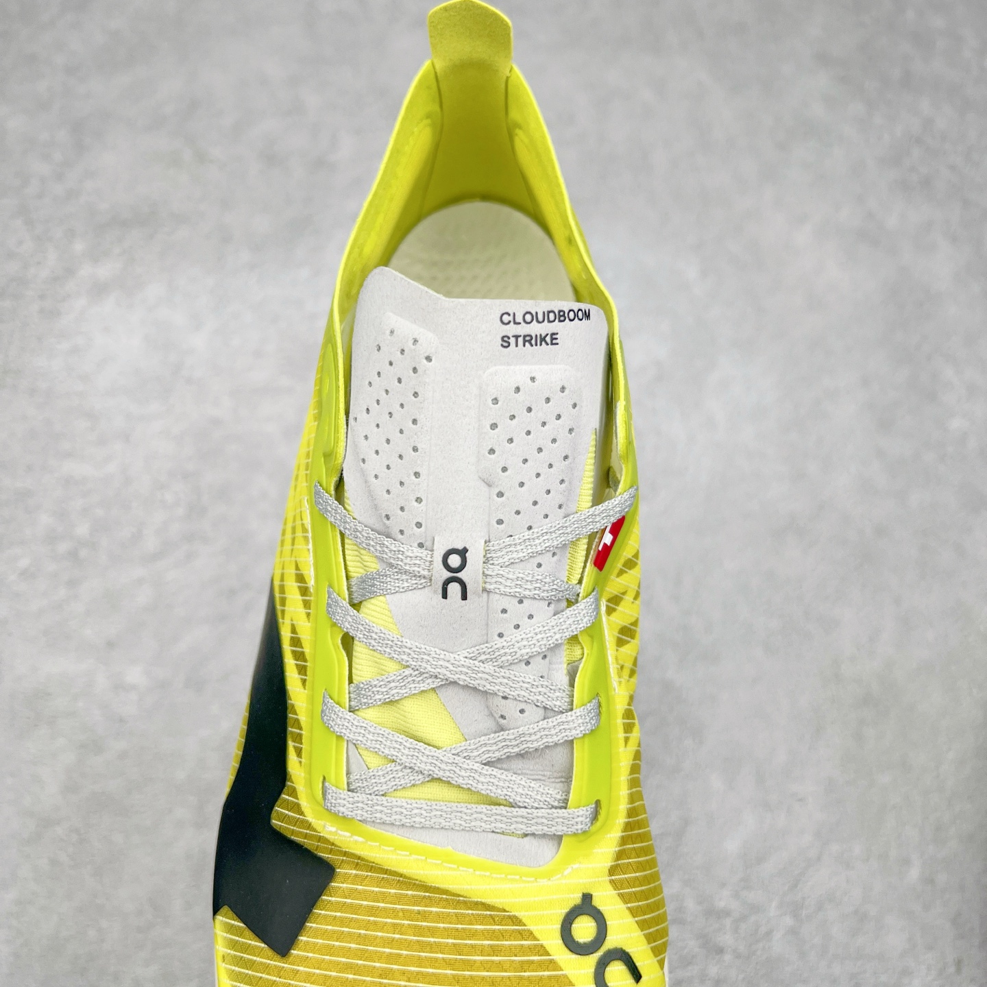 图片[5]-On THE ROGER Pro 2 昂跑舒适简约防滑耐磨低帮网球鞋 此运动品牌 开创于2010年 缓震着陆、强效回弹、轻柔质感的设计构思始终是ON研制关键 与此同时基于“为全球提供革新性的跑步感受”信念 陆续推出了多款跑鞋及其以专业运动人体跑步工程学为设计关键的功能性跑步服饰设备 让跑者不费力气地畅快畅跑 尺码：36 36.5 37.5 38 38.5 39 40 40.5 41 42 42.5 43 44 44.5 45-选品中心