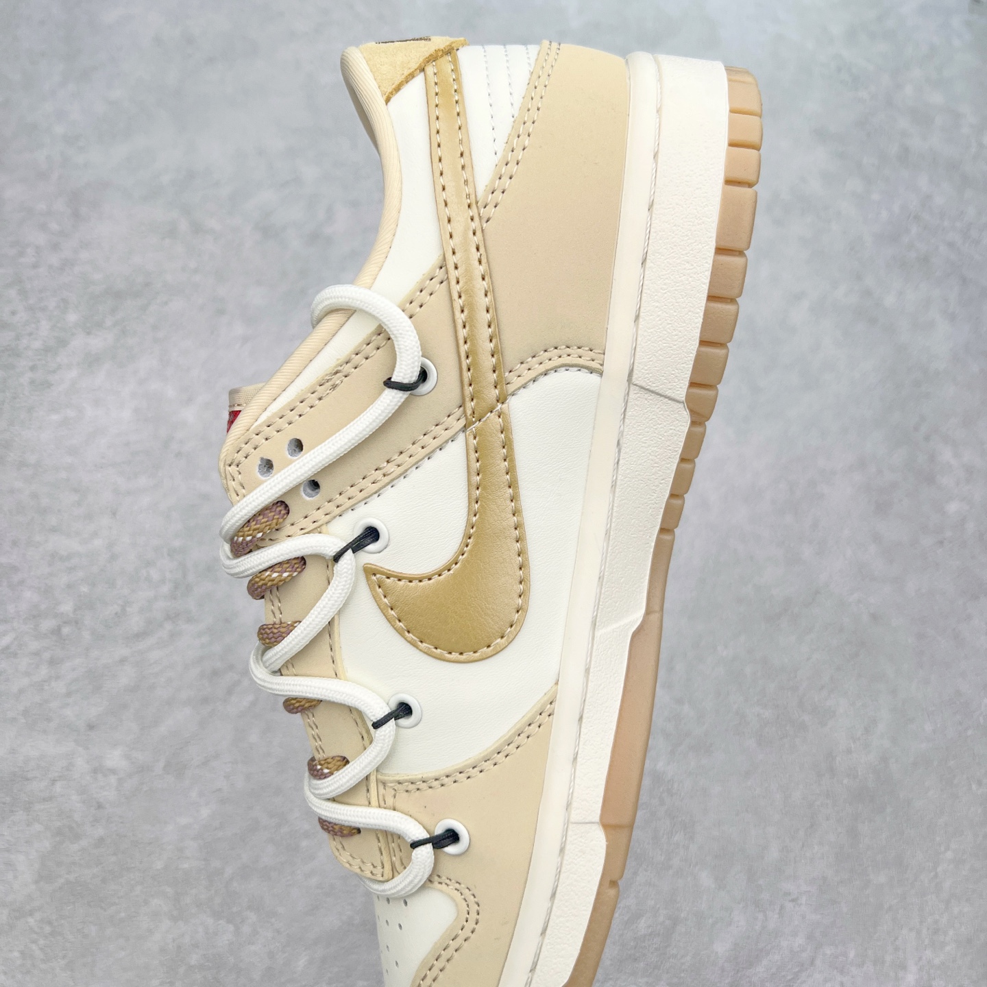 图片[7]-NK Dunk Low 定制配色 YX5066-291 大厂出品 极力推荐 原装头层材料 独家版型蒸餾加工帶來的是更好的视觉和脚感体验大厂纯原品质出货 清洁度 电绣工艺 皮料切割干净无任何毛边 细节完美 实拍调校N版已经零色差零失真 百分百还原实物色彩所见即所得 不存在货不对板色差等低级问题 选购参考实物拍摄 不混卖不参货 只用心做好货严格选品 承诺混一赔十 尺码：36 36.5 37.5 38 38.5 39 40 40.5 41 42 42.5 43 44 44.5 45-选品中心