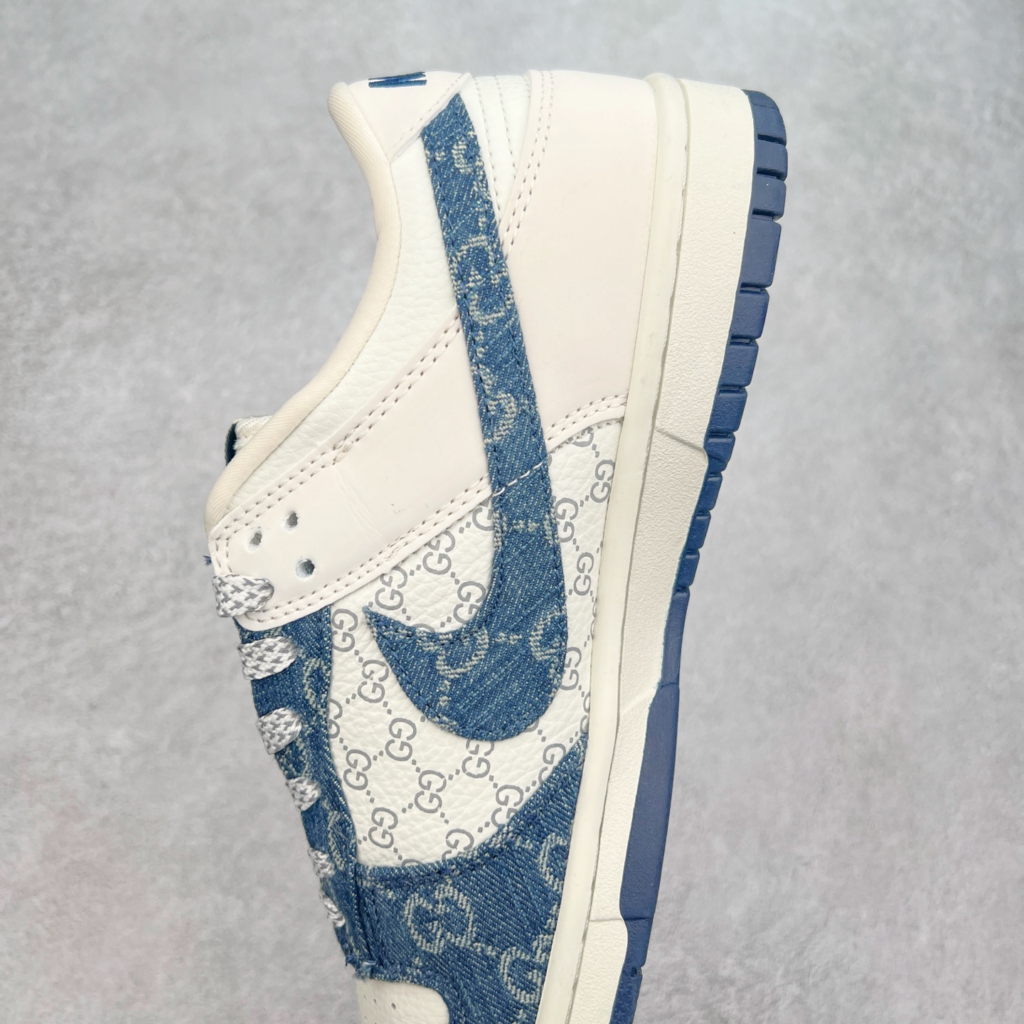 图片[7]-NK Dunk Low 定制配色 CH8311-285 大厂出品 极力推荐 原装头层材料 独家版型蒸餾加工帶來的是更好的视觉和脚感体验大厂纯原品质出货 清洁度 电绣工艺 皮料切割干净无任何毛边 细节完美 实拍调校N版已经零色差零失真 百分百还原实物色彩所见即所得 不存在货不对板色差等低级问题 选购参考实物拍摄 不混卖不参货 只用心做好货严格选品 承诺混一赔十 尺码：36 36.5 37.5 38 38.5 39 40 40.5 41 42 42.5 43 44 44.5 45-选品中心