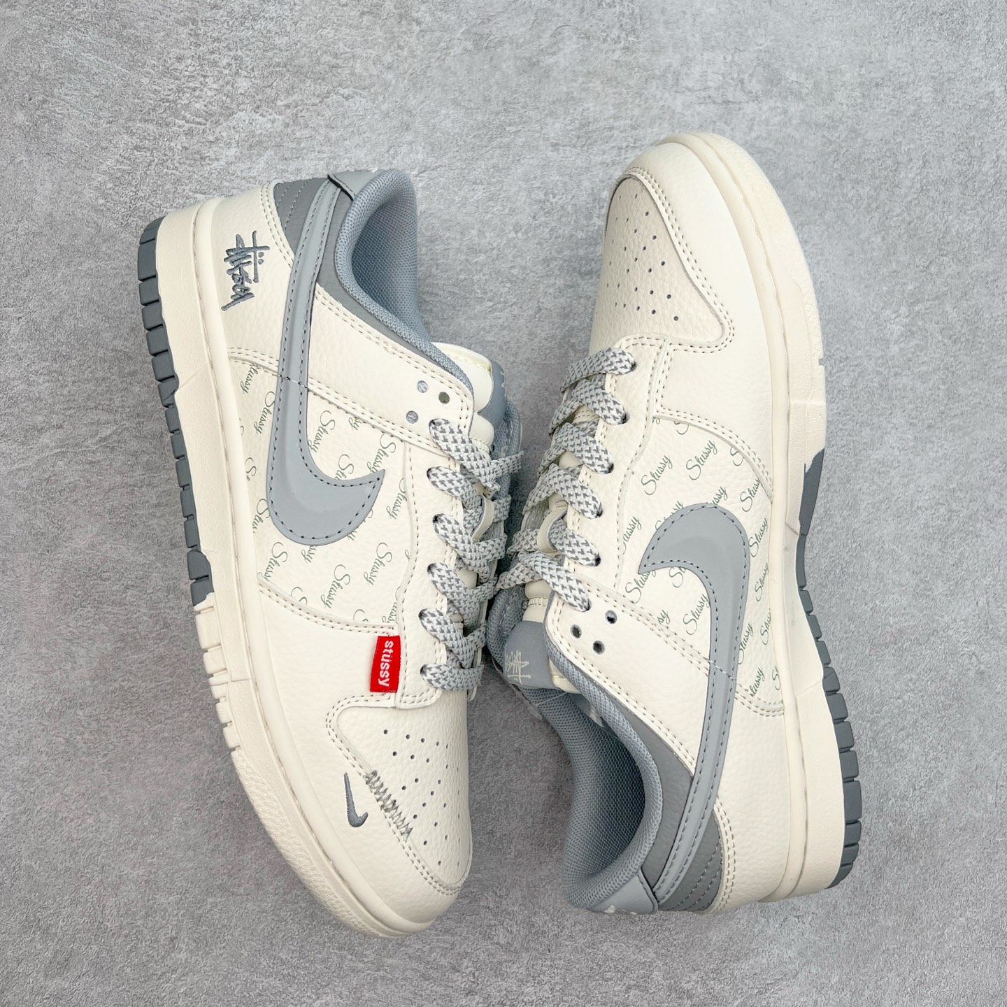 图片[3]-NK Dunk Low 定制配色 XS6089-540 大厂出品 极力推荐 原装头层材料 独家版型蒸餾加工帶來的是更好的视觉和脚感体验大厂纯原品质出货 清洁度 电绣工艺 皮料切割干净无任何毛边 细节完美 实拍调校N版已经零色差零失真 百分百还原实物色彩所见即所得 不存在货不对板色差等低级问题 选购参考实物拍摄 不混卖不参货 只用心做好货严格选品 承诺混一赔十 尺码：36 36.5 37.5 38 38.5 39 40 40.5 41 42 42.5 43 44 44.5 45-选品中心