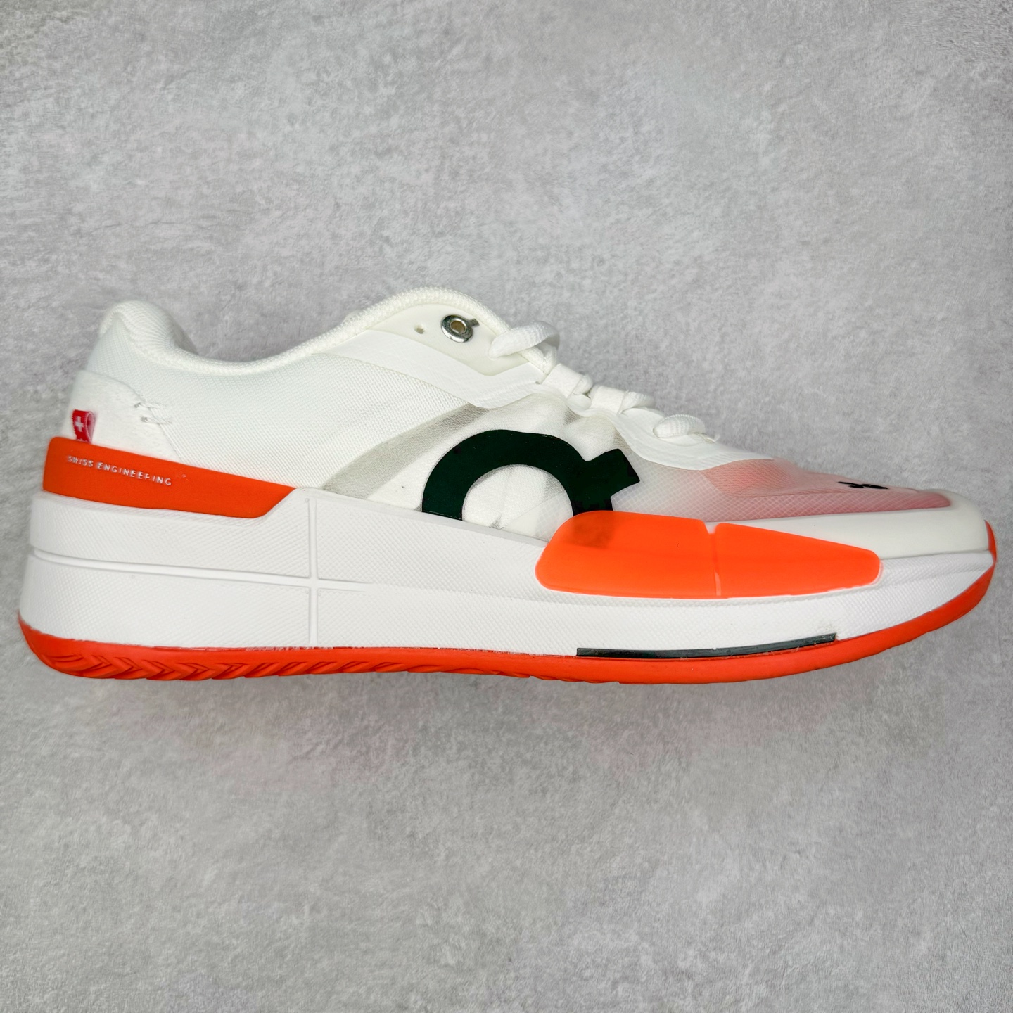 On THE ROGER Pro 2 昂跑舒适简约防滑耐磨低帮网球鞋 此运动品牌 开创于2010年 缓震着陆、强效回弹、轻柔质感的设计构思始终是ON研制关键 与此同时基于“为全球提供革新性的跑步感受”信念 陆续推出了多款跑鞋及其以专业运动人体跑步工程学为设计关键的功能性跑步服饰设备 让跑者不费力气地畅快畅跑 尺码：36 36.5 37.5 38 38.5 39 40 40.5 41 42 42.5 43 44 44.5 45-选品中心