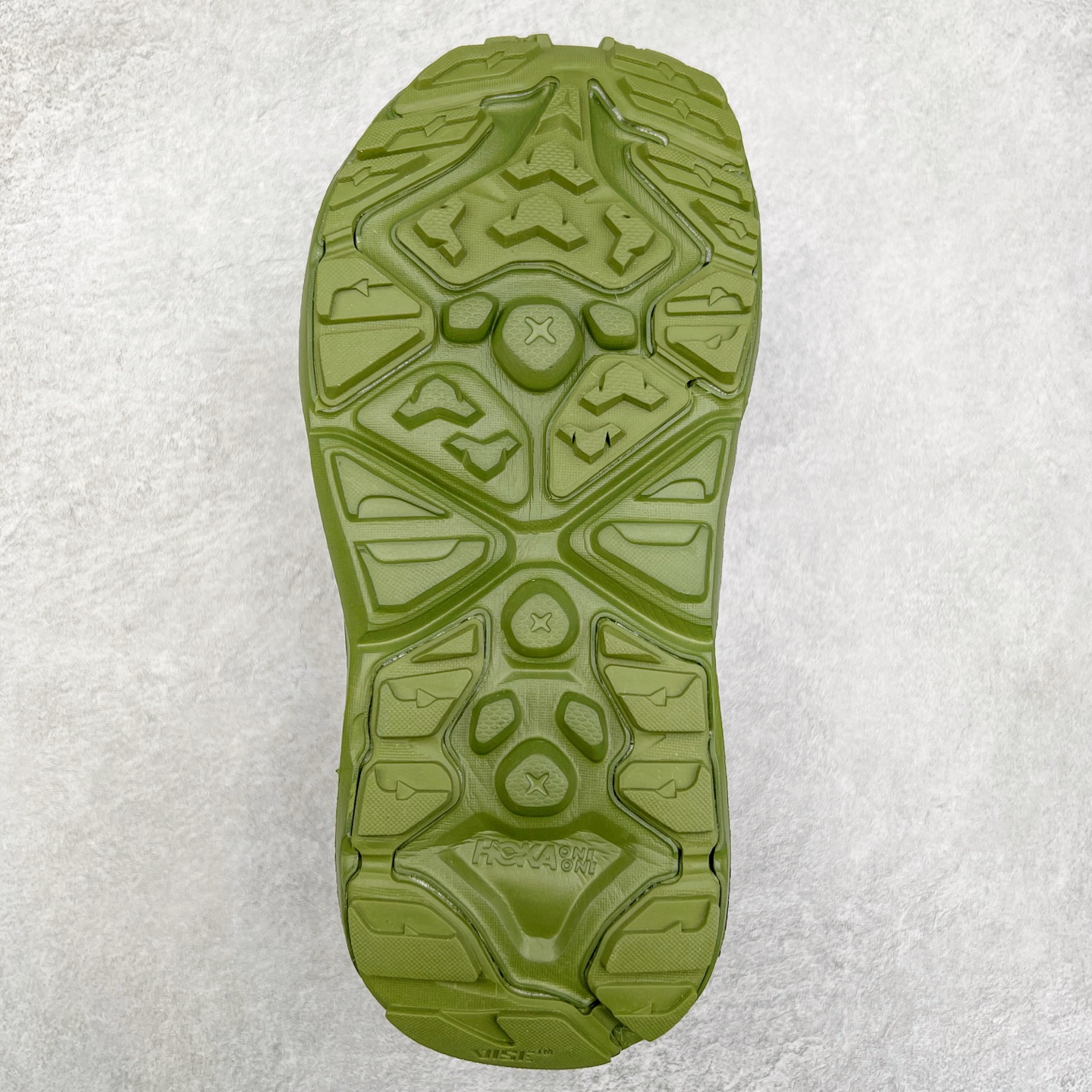 图片[9]-＃HK纯原 HOKA One One Hopara Sandals 霍帕拉系列水路两用溯溪涉水休闲户外露营凉鞋 作为先锋品牌的 HOKA ONE ONE总是以独特的方式 HOPA RA是一款溯溪鞋 又名排水鞋 可长期用于涉水和溯溪 保护脚底和脚趾的安全和舒适 鞋面材料速干 透气 耐磨 鞋底防滑 耐磨 抓地能力强 出于安全考虑 设计要求较高 涉水溯溪过程中 水 泥沙 可以直接从鞋内大孔排出 细纹鞋底使在岩石上抓地能力强 避免打滑 而上路后 鞋面具有快干透气等优点 尺码：36 36.5 37.5 38 39 40 40.5 41 42 42.5 43 44 45-选品中心