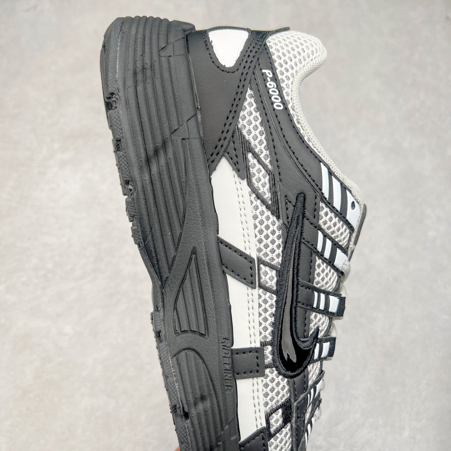 图片[6]-NK P-6000 系列低帮复古老爹风休闲运动舒适慢跑鞋 融合 Pegasus 过往运动鞋设计 助力 21 世纪早期跑步运动跃升时尚新高度 采用透气网眼布、运动风格线条和耐穿覆面 兼具吸睛外观和舒适感受 中底泡绵以田径赛道为灵感 打造厚实设计 缔造出众缓震性能 尺码：36 36.5 37.5 38 38.5 39 40 40.5 41 42 42.5 43 44 44.5 45-选品中心