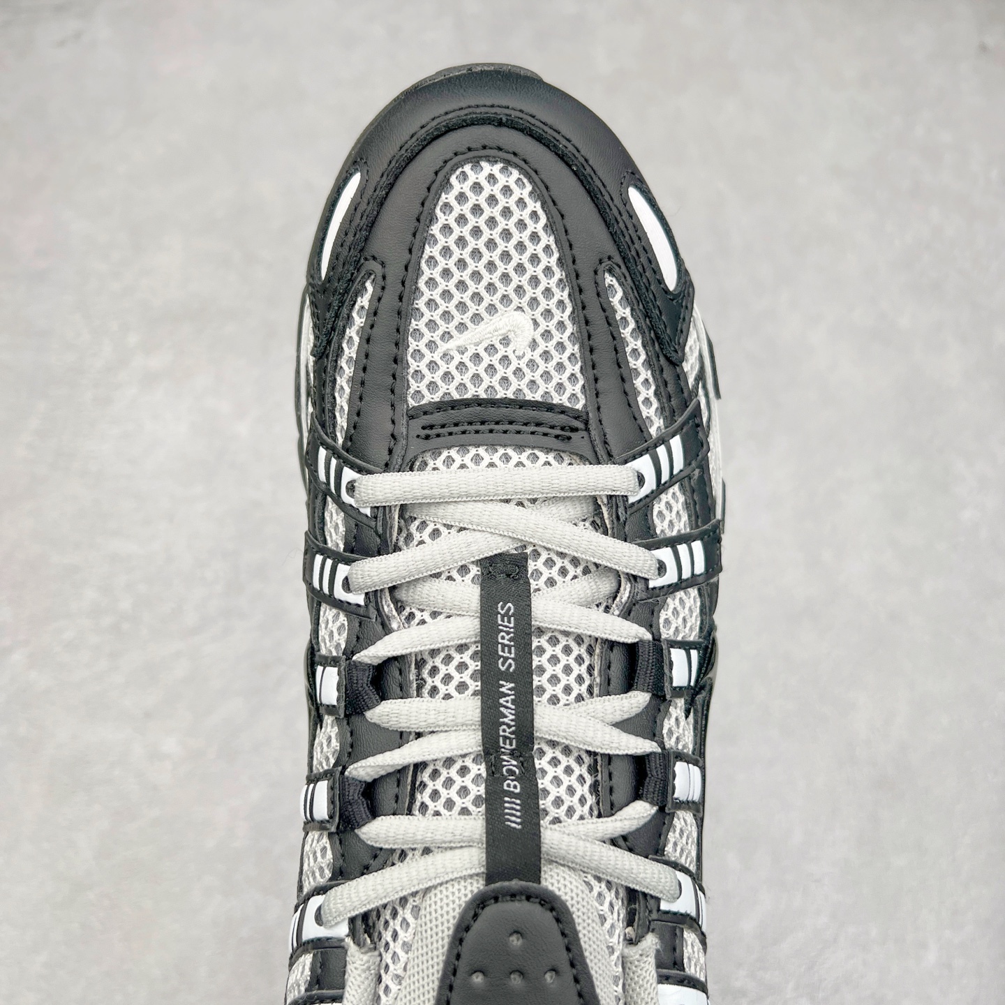 图片[4]-NK P-6000 系列低帮复古老爹风休闲运动舒适慢跑鞋 融合 Pegasus 过往运动鞋设计 助力 21 世纪早期跑步运动跃升时尚新高度 采用透气网眼布、运动风格线条和耐穿覆面 兼具吸睛外观和舒适感受 中底泡绵以田径赛道为灵感 打造厚实设计 缔造出众缓震性能 尺码：36 36.5 37.5 38 38.5 39 40 40.5 41 42 42.5 43 44 44.5 45-选品中心