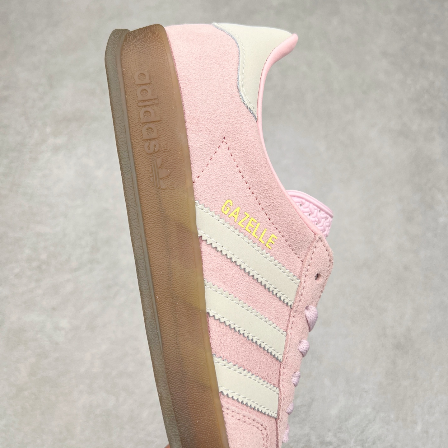 图片[6]-AD Gazelle Indoor Trainers 羚羊内训系列低帮复古百搭休闲运动德训风板鞋 JI2716 90年代经典的复刻版！自60年代以足球训练鞋面世以来,Gazelle就以其经典设计席卷全球。1991年版本的复刻,再造经典Gazelle。采用皮革打造,搭配浊色细节,让这款经典更加简约。尺码：36 36⅔ 37⅓ 38 38⅔ 39⅓ 40 40⅔ 41⅓ 42 42⅔ 43⅓ 44⅓ 44⅔ 45-选品中心