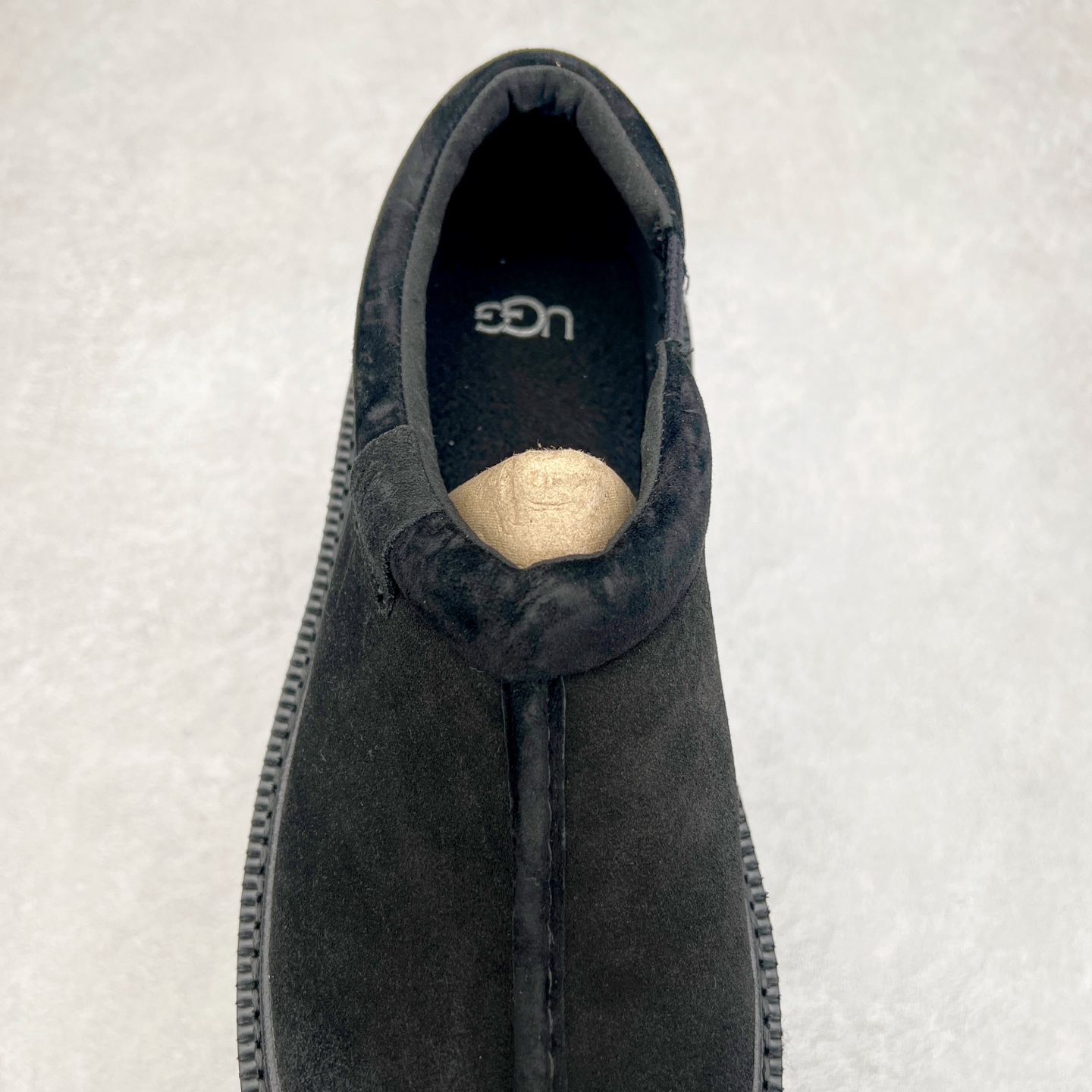 图片[5]-＃SP原厂 UGG 6913 Tasman Lug 绒面革圆头轻盈低帮生活休闲鞋 全鞋采用ZP同厂 隆丰A级澳洲进口羊皮毛一体 品牌代工厂生产线 完全遵循ZP工艺流程 代工厂原厂版师 秉承无原鞋不开发选择 注重每一处细节 市面最正版型 TREADLITE\\\”轻翼\\\”科技外底 轻便/耐用/柔韧/桩型【售后郑重承诺】一个月内若出现重大脱胶/断底等质量问题 直接为您换新！尺码：40 41 42 43 44-选品中心