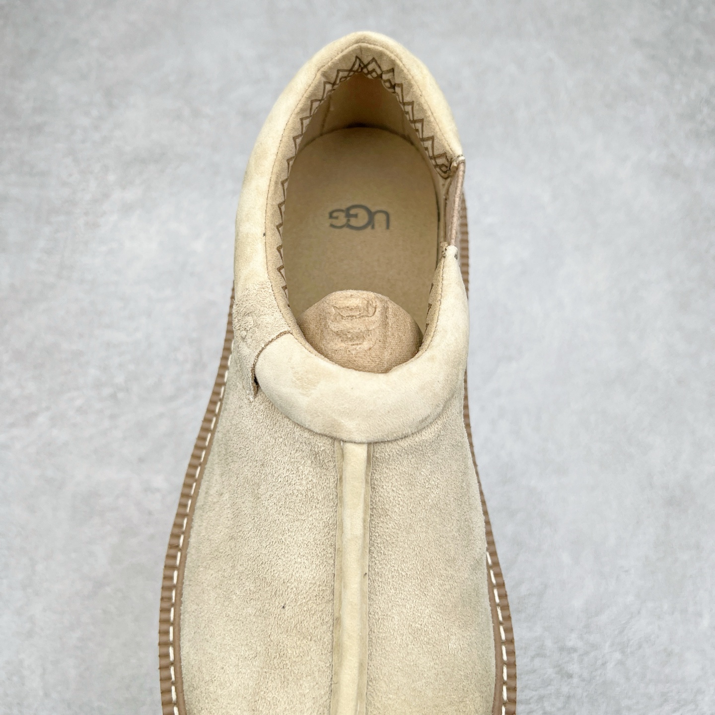 图片[5]-＃SP原厂 UGG 6913 Tasman Lug 绒面革圆头轻盈低帮生活休闲鞋 全鞋采用ZP同厂 隆丰A级澳洲进口羊皮毛一体 品牌代工厂生产线 完全遵循ZP工艺流程 代工厂原厂版师 秉承无原鞋不开发选择 注重每一处细节 市面最正版型 TREADLITE\\\”轻翼\\\”科技外底 轻便/耐用/柔韧/桩型【售后郑重承诺】一个月内若出现重大脱胶/断底等质量问题 直接为您换新！尺码：40 41 42 43 44-选品中心