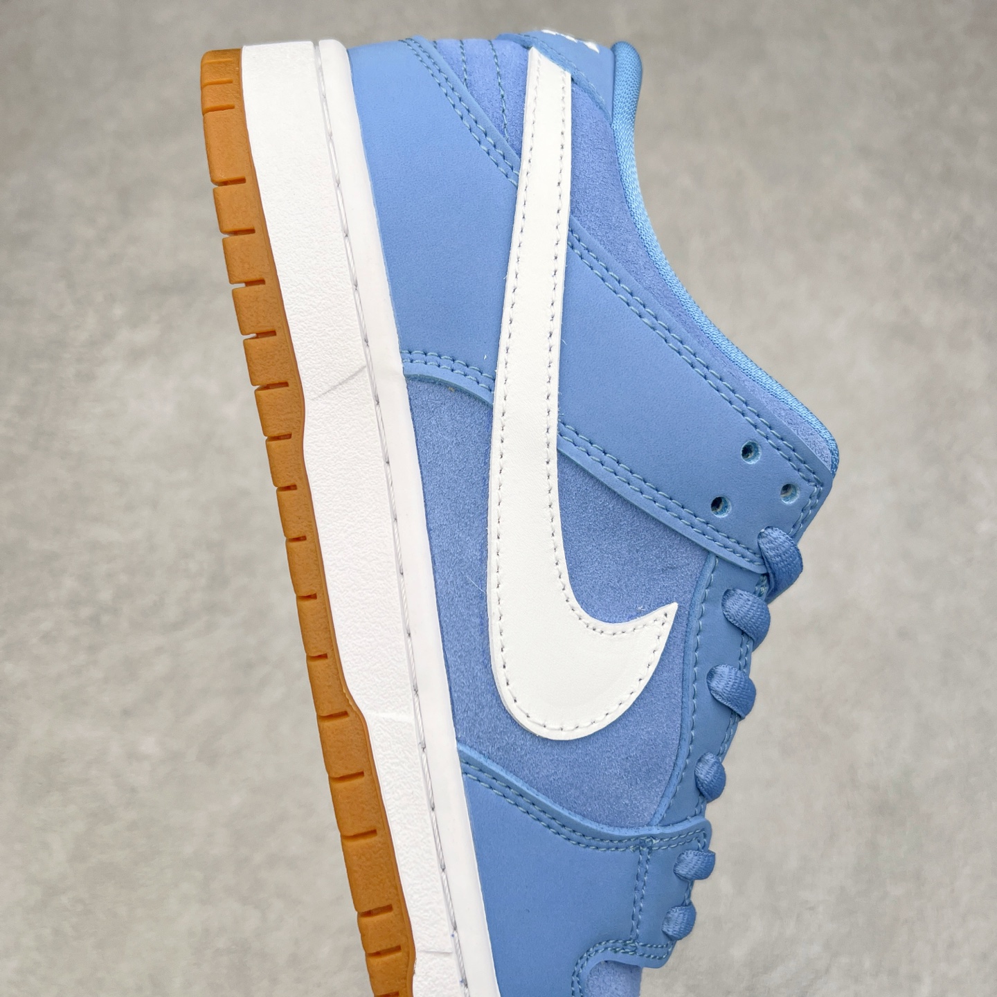 图片[6]-＃F版 NK SB Dunk Low FJ1674-401 性价比王者 极限压缩利润空间 超乎所想的高性价比 用料绝不含糊 原盒原配 正确耐磨橡胶大底 超高清洁度 全鞋零毛边皮料切割 全套原楦原模倾力打造完美版型 尺码：36 36.5 37.5 38 38.5 39 40 40.5 41 42 42.5 43 44 44.5 45 46 47.5-选品中心