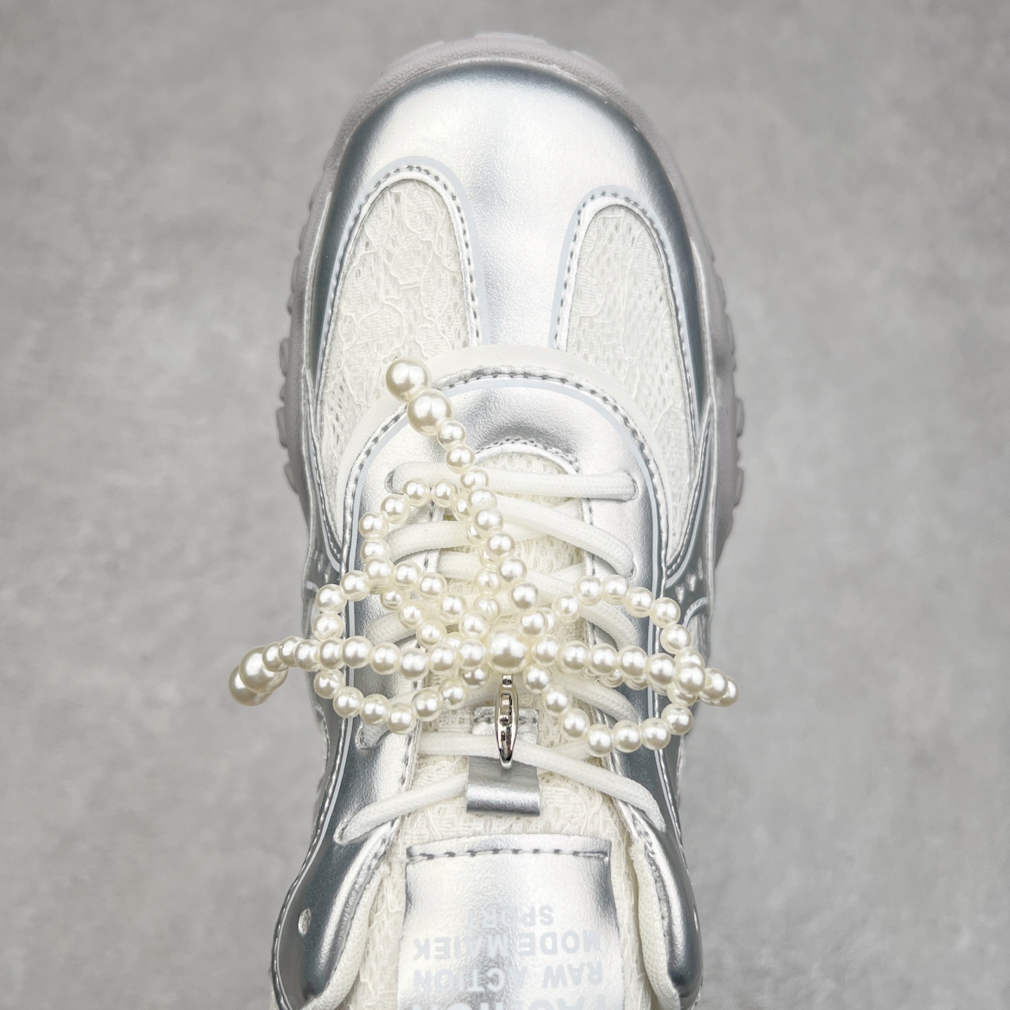 图片[4]-GG-CC Chunky Low 休闲运动老爹鞋 #广东大厂出品 完美细节 25ss早春新款 大长腿 时髦look轻松定格 不费力展现率性氛围 酷帅机能风不规则设计大底 GGcc杏银红色拼色造型设计 轻便舒适百搭 不管怎么搭都敲好看~尺码：35 36 37 38 39 40-选品中心