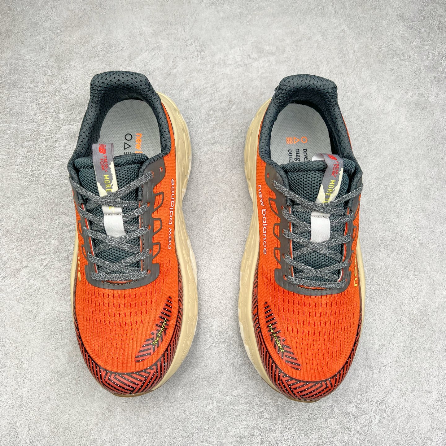 图片[2]-New Balance Fresh Foam X Trail More v3 新百伦NB莫尔V3系列低帮轻量化厚底户外越野休闲运动慢跑鞋 MTMORNGR 无论是越野训练跑还是享受自然美景 New Balance Fresh Foam X Trail More v3 都能确保双脚凉爽舒适 获得缓震支撑 这款越野跑鞋採用透气的合成/网眼鞋面 加上双层 Fresh Foam X 中底实现绝佳舒适著感 搭载鞋头防护科技与 All Terrain 系列最厚鞋底 可防止碎石跑入鞋内 让你尽情探索不受限 尺码：36 37 37.5 38 38.5 39.5 40 40.5 41.5 42 42.5 43 44 44.5 45-选品中心