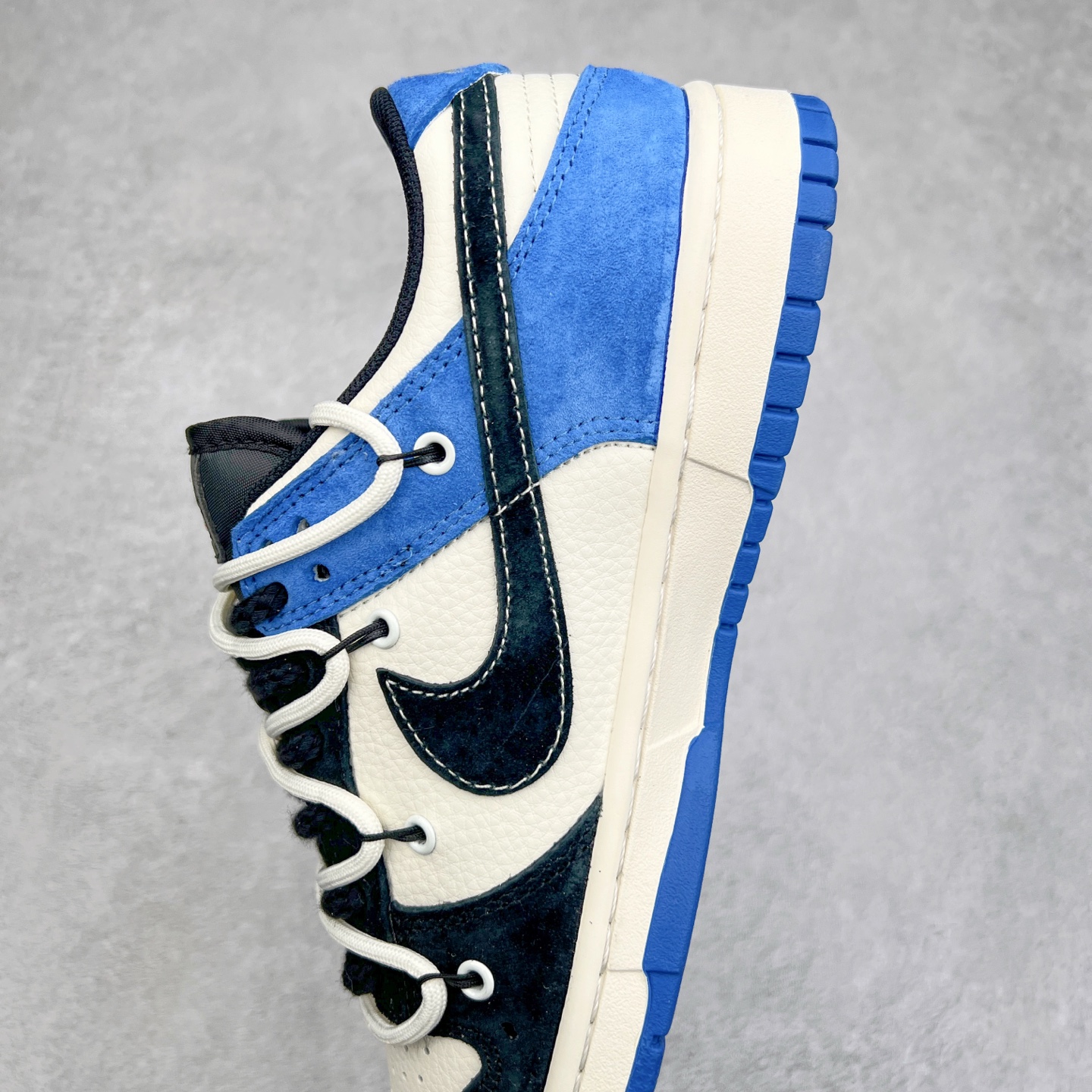 图片[7]-NK Dunk Low 定制配色 YX5066-271 大厂出品 极力推荐 原装头层材料 独家版型蒸餾加工帶來的是更好的视觉和脚感体验大厂纯原品质出货 清洁度 电绣工艺 皮料切割干净无任何毛边 细节完美 实拍调校N版已经零色差零失真 百分百还原实物色彩所见即所得 不存在货不对板色差等低级问题 选购参考实物拍摄 不混卖不参货 只用心做好货严格选品 承诺混一赔十 尺码：36 36.5 37.5 38 38.5 39 40 40.5 41 42 42.5 43 44 44.5 45-选品中心