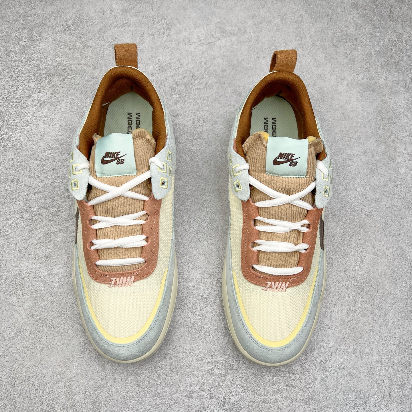 图片[2]-NK SB Day One 低帮休闲板鞋 HQ3475-121 鞋款搭载Air Zoom缓震气垫，采用包边结构工艺轻盈柔韧，缔造非凡触板感。织物材料，舒适出众 翻毛皮覆面经久耐穿，塑就挚爱踢板体验。尺码：35.5 36 36.5 37.5 38 38.5 39 40 40.5 41 42 42.5 43 44 44.5 45-选品中心