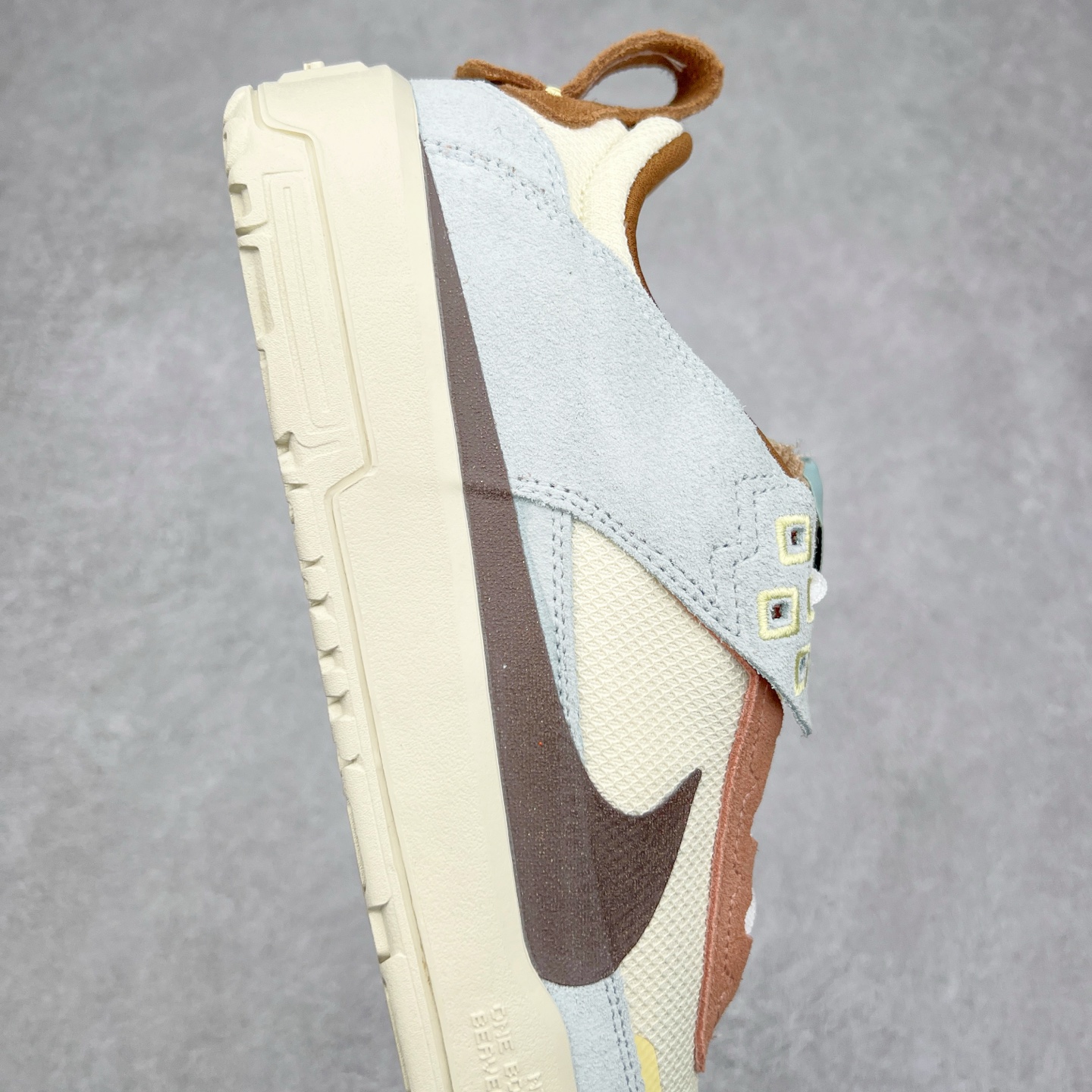 图片[6]-NK SB Day One 低帮休闲板鞋 HQ3475-121 鞋款搭载Air Zoom缓震气垫，采用包边结构工艺轻盈柔韧，缔造非凡触板感。织物材料，舒适出众 翻毛皮覆面经久耐穿，塑就挚爱踢板体验。尺码：35.5 36 36.5 37.5 38 38.5 39 40 40.5 41 42 42.5 43 44 44.5 45-选品中心