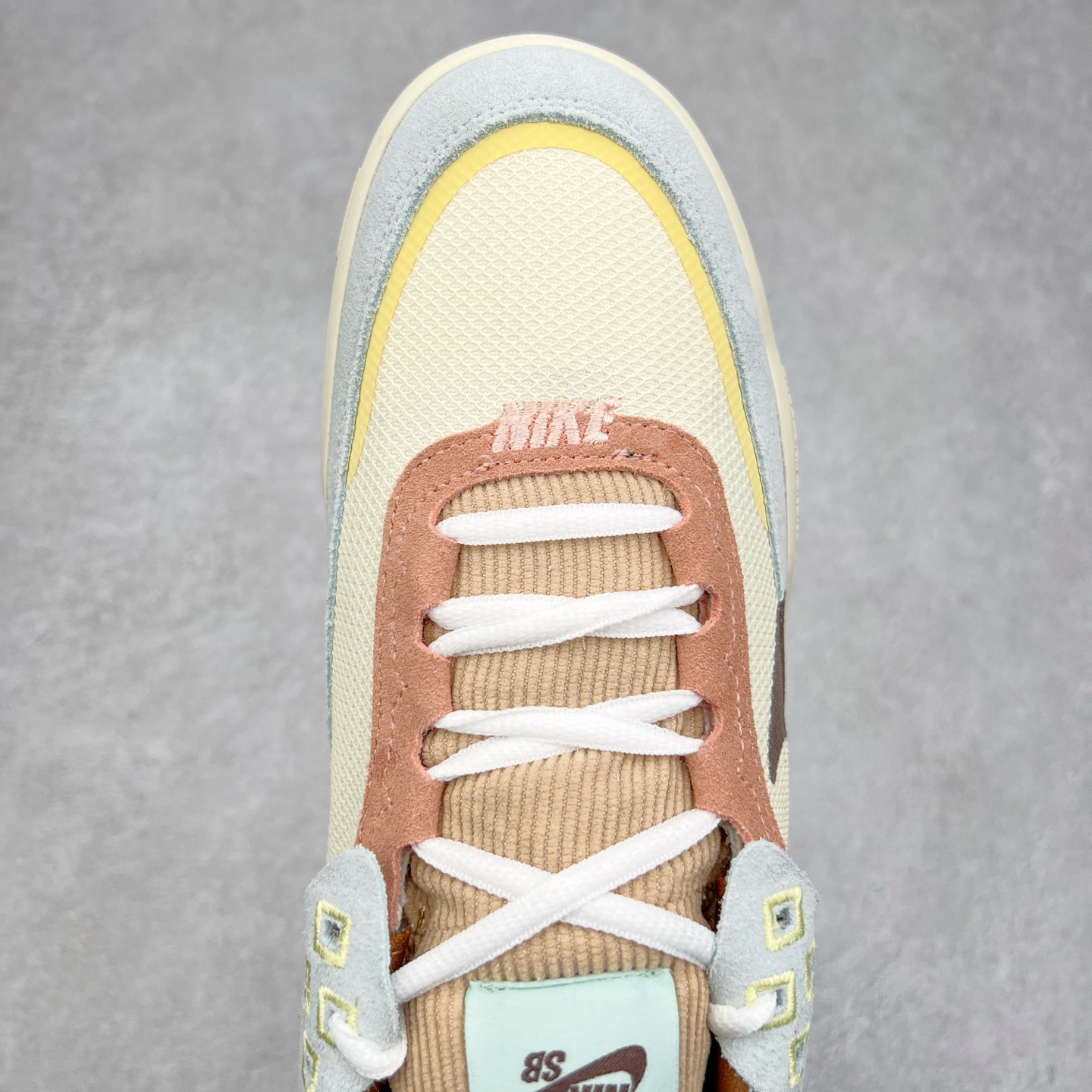 图片[4]-NK SB Day One 低帮休闲板鞋 HQ3475-121 鞋款搭载Air Zoom缓震气垫，采用包边结构工艺轻盈柔韧，缔造非凡触板感。织物材料，舒适出众 翻毛皮覆面经久耐穿，塑就挚爱踢板体验。尺码：35.5 36 36.5 37.5 38 38.5 39 40 40.5 41 42 42.5 43 44 44.5 45-选品中心