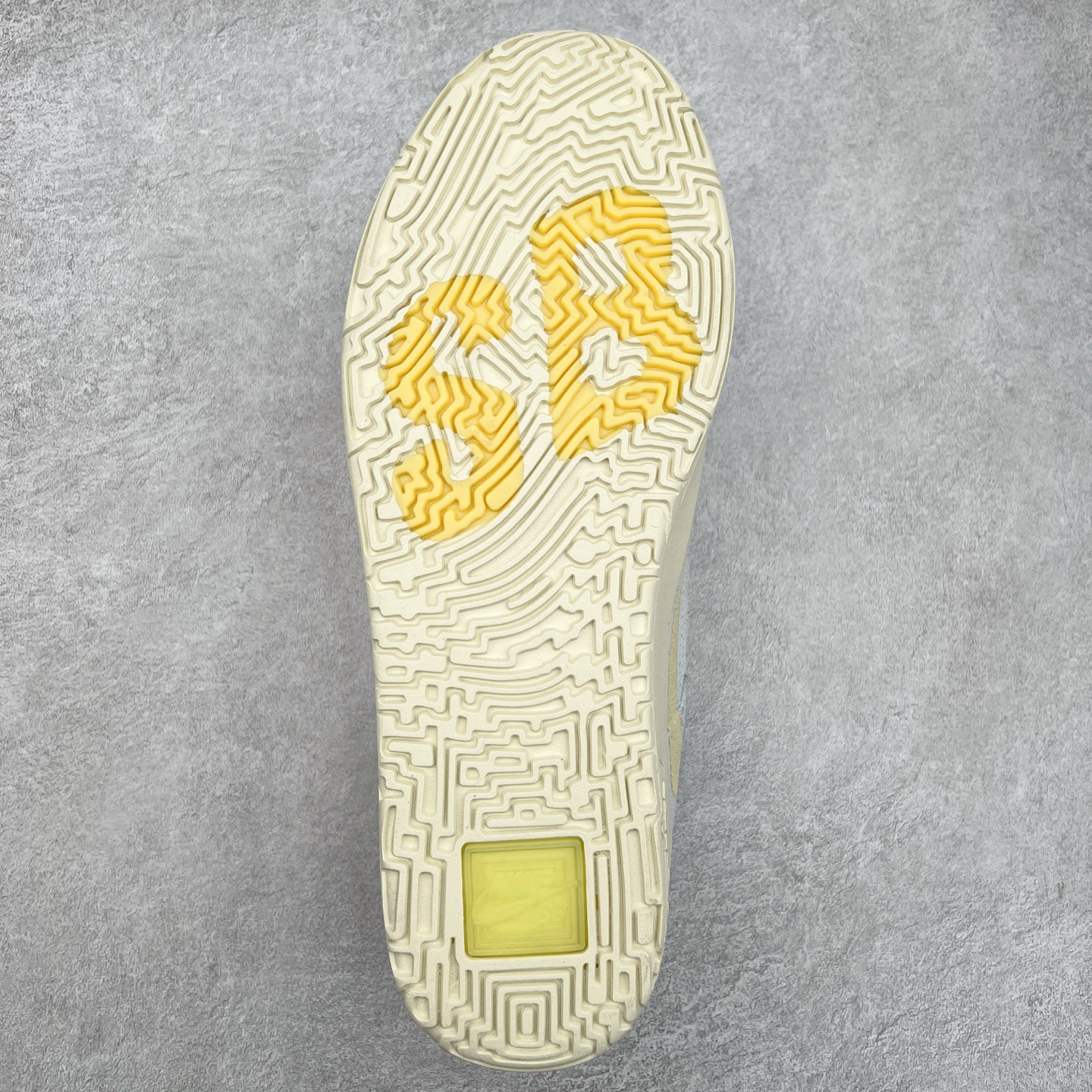 图片[9]-NK SB Day One 低帮休闲板鞋 HQ3475-121 鞋款搭载Air Zoom缓震气垫，采用包边结构工艺轻盈柔韧，缔造非凡触板感。织物材料，舒适出众 翻毛皮覆面经久耐穿，塑就挚爱踢板体验。尺码：35.5 36 36.5 37.5 38 38.5 39 40 40.5 41 42 42.5 43 44 44.5 45-选品中心