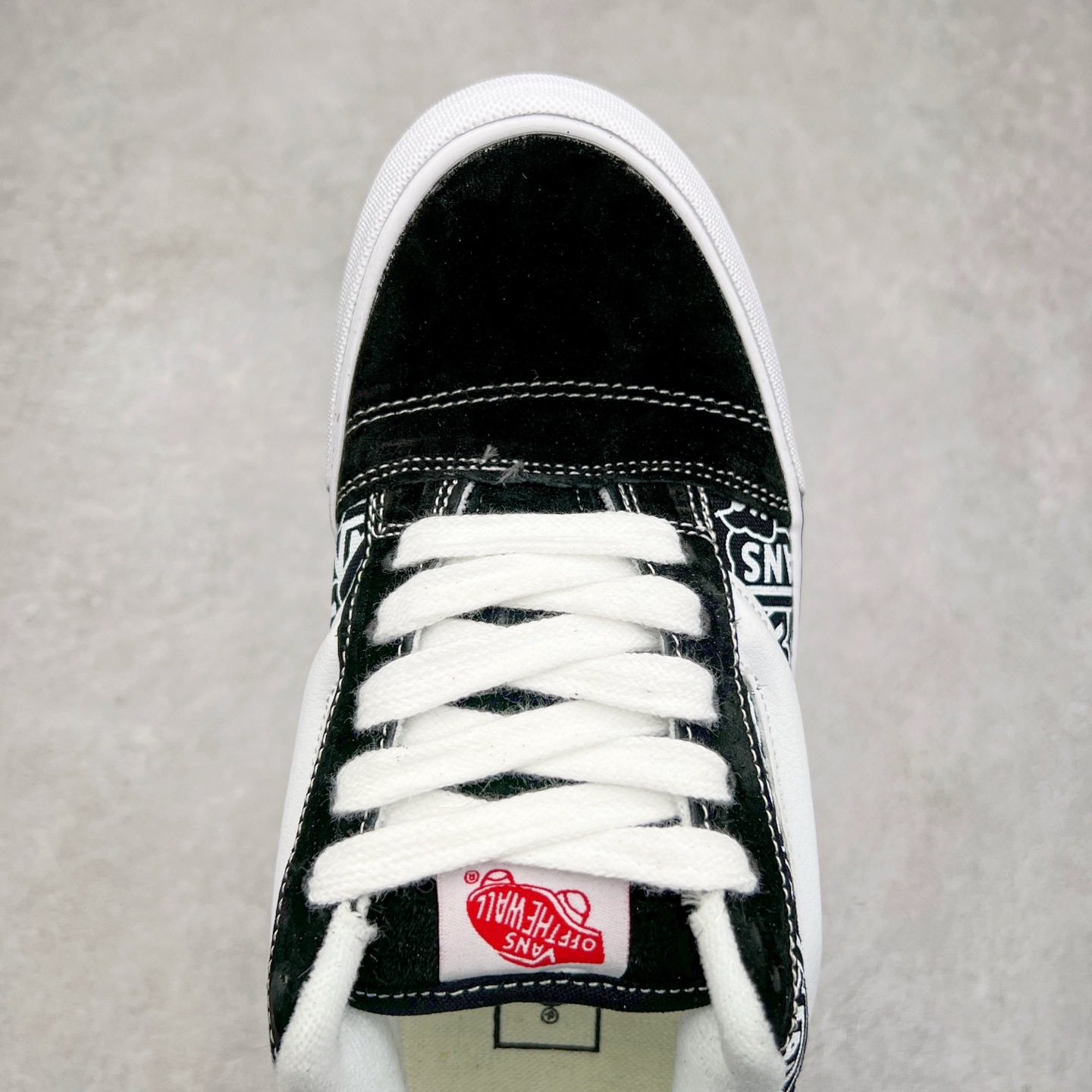 图片[4]-Vans Knu Skool 黑白涂鸦 舒适时尚防滑耐磨复古休闲面包鞋 大Logo可涂鸦面包鞋 随心所欲定制（涂抹后不接受退换） 尺码：35 36 36.5 37 38 38.5 39 40 40.5 41 42 42.5 43 44 45-选品中心