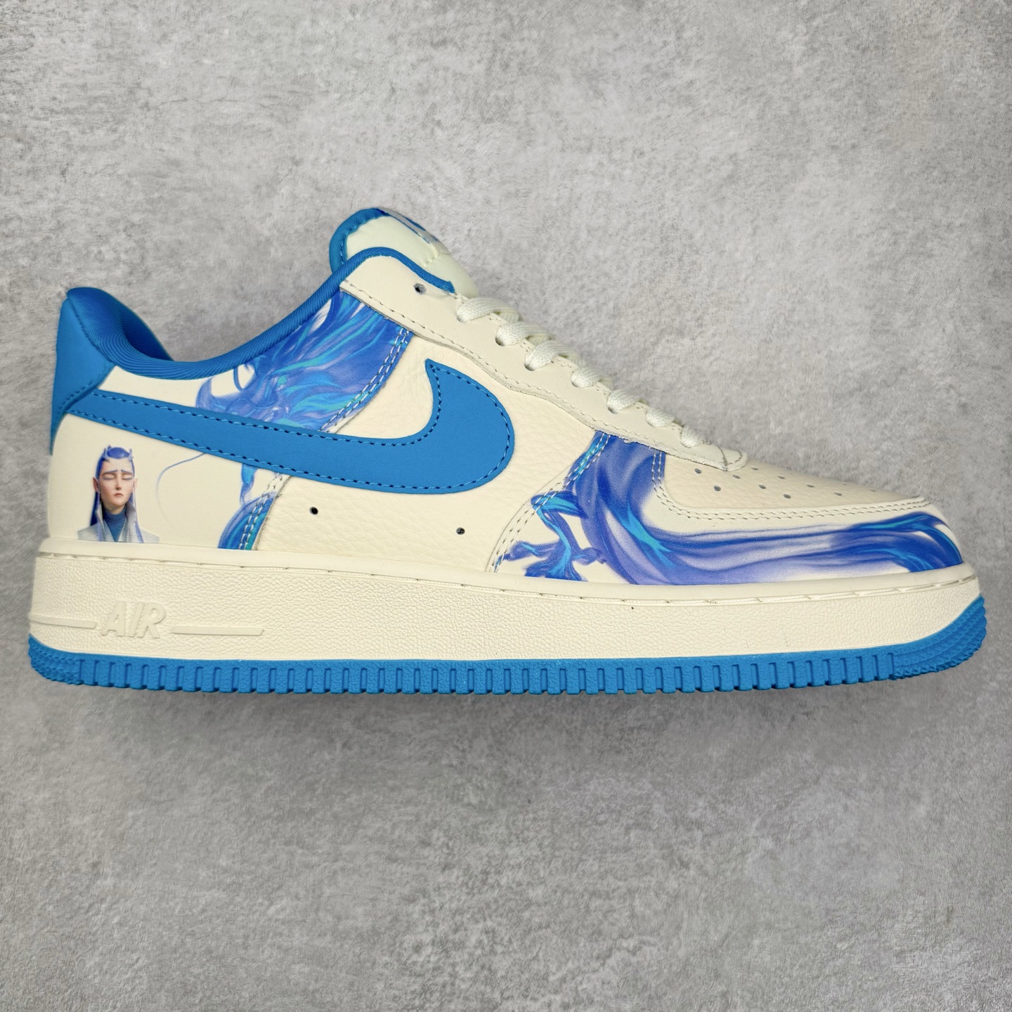 NK Air Force 1´07 Low 空军一号低帮百搭休闲运动板鞋 DF0188-049 柔软、弹性十足的缓震性能和出色的中底设计 横跨复古与现代的外型结合 造就出风靡全球 三十多年的Force 1 直到今天还深受青睐 实拍调校N版已经零色差零失真 百分百还原实物色彩所见即所得 不存在货不对板色差等低级问题 选购参考实物拍摄 不混卖不参货 只用心做好货严格选品 承诺混一赔十 尺码：36 36.5 37.5 38 38.5 39 40 40.5 41 42 42.5 43 44 44.5 45-选品中心