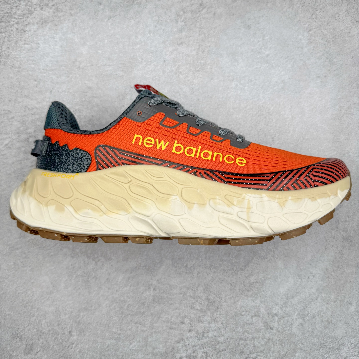 New Balance Fresh Foam X Trail More v3 新百伦NB莫尔V3系列低帮轻量化厚底户外越野休闲运动慢跑鞋 MTMORNGR 无论是越野训练跑还是享受自然美景 New Balance Fresh Foam X Trail More v3 都能确保双脚凉爽舒适 获得缓震支撑 这款越野跑鞋採用透气的合成/网眼鞋面 加上双层 Fresh Foam X 中底实现绝佳舒适著感 搭载鞋头防护科技与 All Terrain 系列最厚鞋底 可防止碎石跑入鞋内 让你尽情探索不受限 尺码：36 37 37.5 38 38.5 39.5 40 40.5 41.5 42 42.5 43 44 44.5 45-选品中心