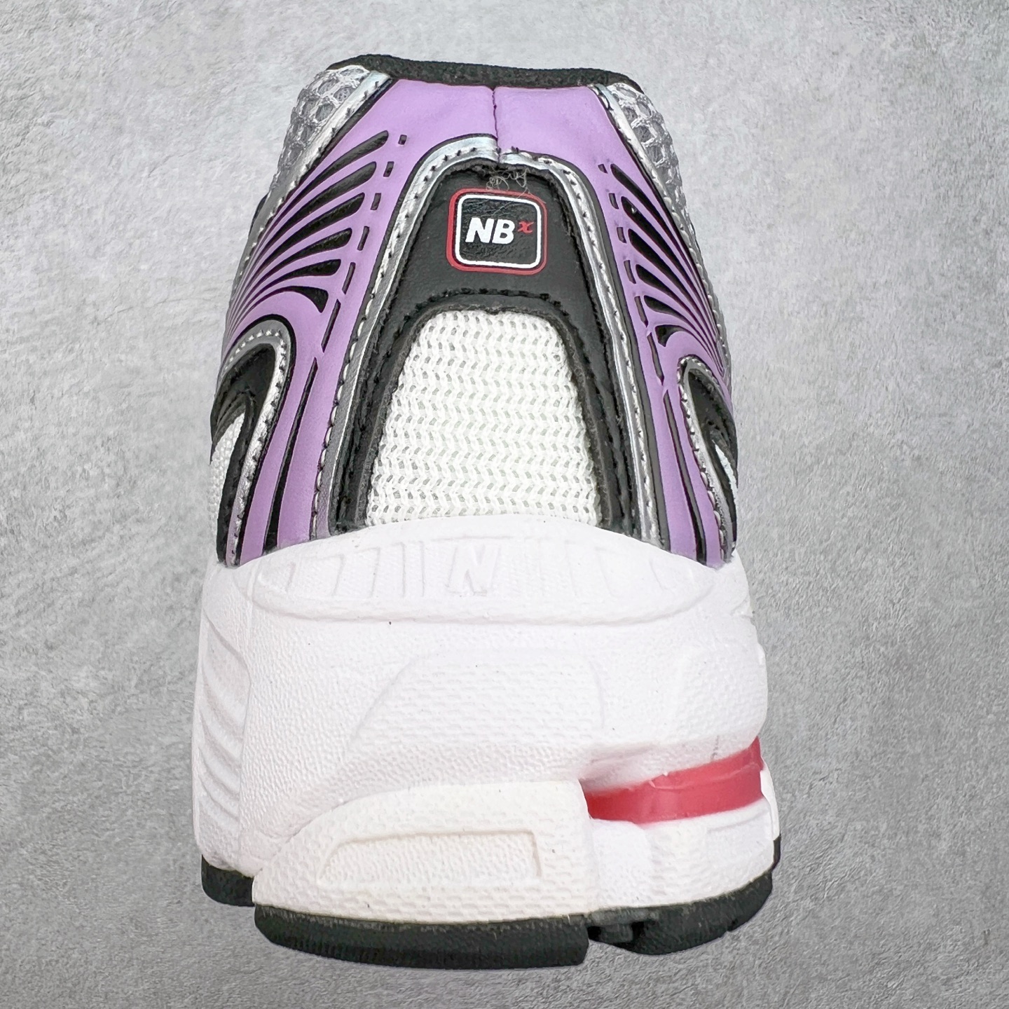 图片[8]-New Balance MR740 NB新百伦系列复古老爹风休闲运动慢跑鞋 采用轻质牛剖革拼接透气网眼衬垫织物鞋面材质 T-Beam大底提供足步弓支撑 保持步态稳定#后跟搭载外露缓震胶 鞋身整体以各种深浅不一的灰色覆盖 鞋头以淡蓝色调装饰，网眼衬垫通过不规律的色块实现做旧的美感 泛黄的鞋底更是进一步增添了复古气息 尺码：36 37 37.5 38 38.5 39.5 40 40.5 41.5 42 42.5 43 44 44.5 45-选品中心