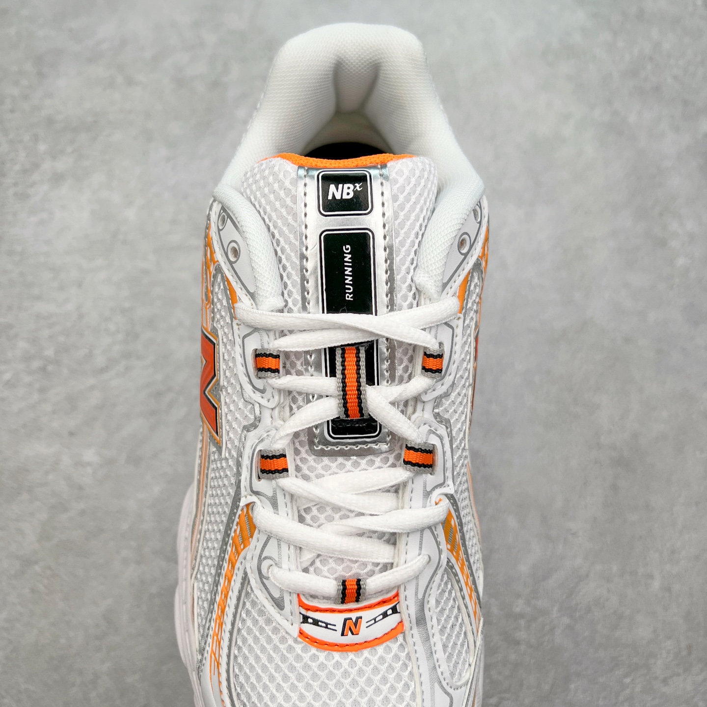 图片[5]-New Balance MR740 NB新百伦系列复古老爹风休闲运动慢跑鞋 采用轻质牛剖革拼接透气网眼衬垫织物鞋面材质 T-Beam大底提供足步弓支撑 保持步态稳定#后跟搭载外露缓震胶 鞋身整体以各种深浅不一的灰色覆盖 鞋头以淡蓝色调装饰，网眼衬垫通过不规律的色块实现做旧的美感 泛黄的鞋底更是进一步增添了复古气息 尺码：36 37 37.5 38 38.5 39.5 40 40.5 41.5 42 42.5 43 44 44.5 45-选品中心