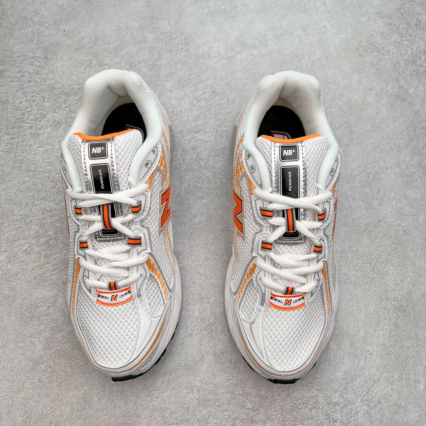 图片[2]-New Balance MR740 NB新百伦系列复古老爹风休闲运动慢跑鞋 采用轻质牛剖革拼接透气网眼衬垫织物鞋面材质 T-Beam大底提供足步弓支撑 保持步态稳定#后跟搭载外露缓震胶 鞋身整体以各种深浅不一的灰色覆盖 鞋头以淡蓝色调装饰，网眼衬垫通过不规律的色块实现做旧的美感 泛黄的鞋底更是进一步增添了复古气息 尺码：36 37 37.5 38 38.5 39.5 40 40.5 41.5 42 42.5 43 44 44.5 45-选品中心