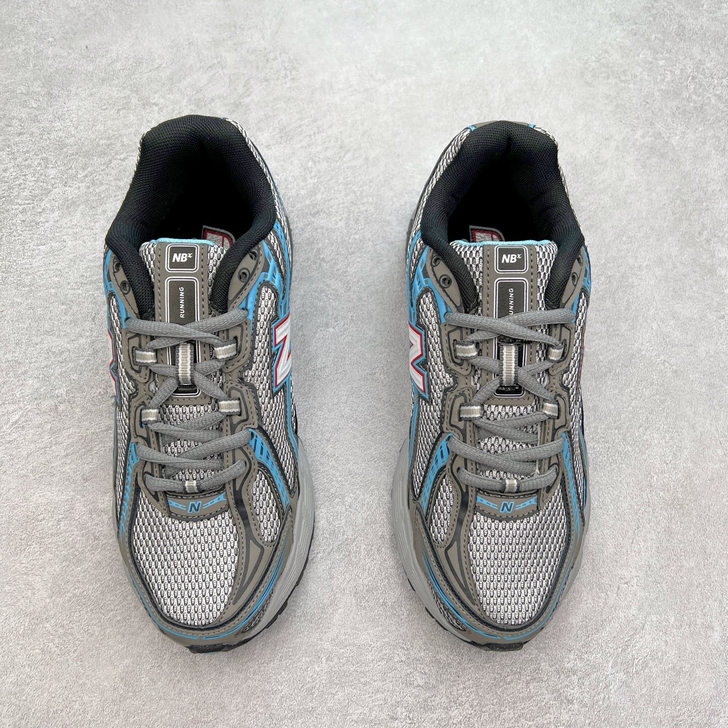 图片[2]-New Balance MR740 NB新百伦系列复古老爹风休闲运动慢跑鞋 采用轻质牛剖革拼接透气网眼衬垫织物鞋面材质 T-Beam大底提供足步弓支撑 保持步态稳定#后跟搭载外露缓震胶 鞋身整体以各种深浅不一的灰色覆盖 鞋头以淡蓝色调装饰，网眼衬垫通过不规律的色块实现做旧的美感 泛黄的鞋底更是进一步增添了复古气息 尺码：36 37 37.5 38 38.5 39.5 40 40.5 41.5 42 42.5 43 44 44.5 45-选品中心