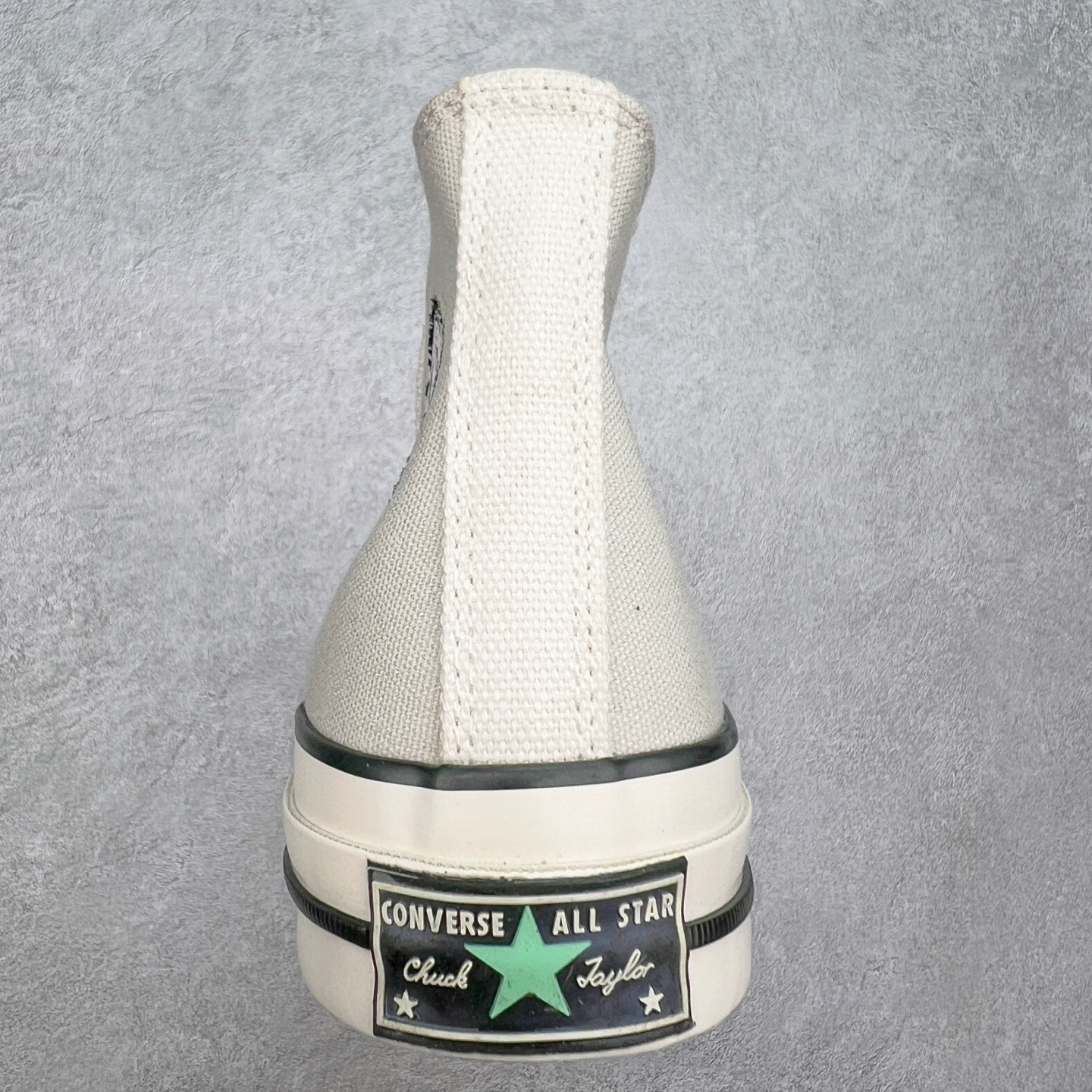 图片[8]-Converse Chuck 1970S 灰白绿 夏季新品 拼接白绿撞色帆布鞋 匡威70s新配色来喽，这个颜色也太高级了吧，浅灰色和白色的拼接色内里透出淡淡的果绿色，上脚简直不要太哇塞啦！ 质感拉满 环保系列 超级百搭！ 货号：A00742C 尺码：35 36 36.5 37 37.5 38 39 39.5 40 41 41.5 42 42.5 43 44-选品中心