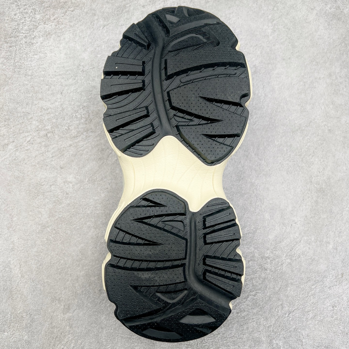 图片[9]-MLB WINNER CHUNKY 纽约洋基队合成革潮流时尚舒适休闲运动风厚底增高 防滑耐磨 低帮 老爹鞋 男女同款 黑色 实拍调校N版已经零色差零失真 百分百还原实物色彩所见即所得 不存在货不对板色差等低级问题 选购参考实物拍摄 不混卖不参货 只用心做好货严格选品 承诺混一赔十 尺码：36 36.5 37.5 38 38.5 39 40 40.5 41 42 42.5 43 44 44.5 45-选品中心