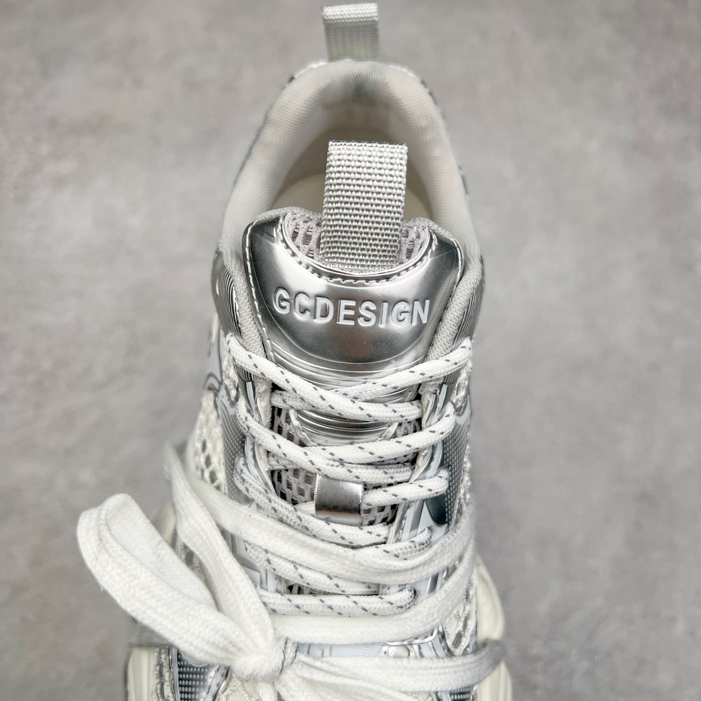 图片[5]-GG-CC Chunky Low 休闲运动老爹鞋 #广东大厂出品 完美细节 25ss早春新款 大长腿 时髦look轻松定格 不费力展现率性氛围 酷帅机能风不规则设计大底 GGcc杏银红色拼色造型设计 轻便舒适百搭 不管怎么搭都敲好看~尺码：35 36 37 38 39 40-选品中心