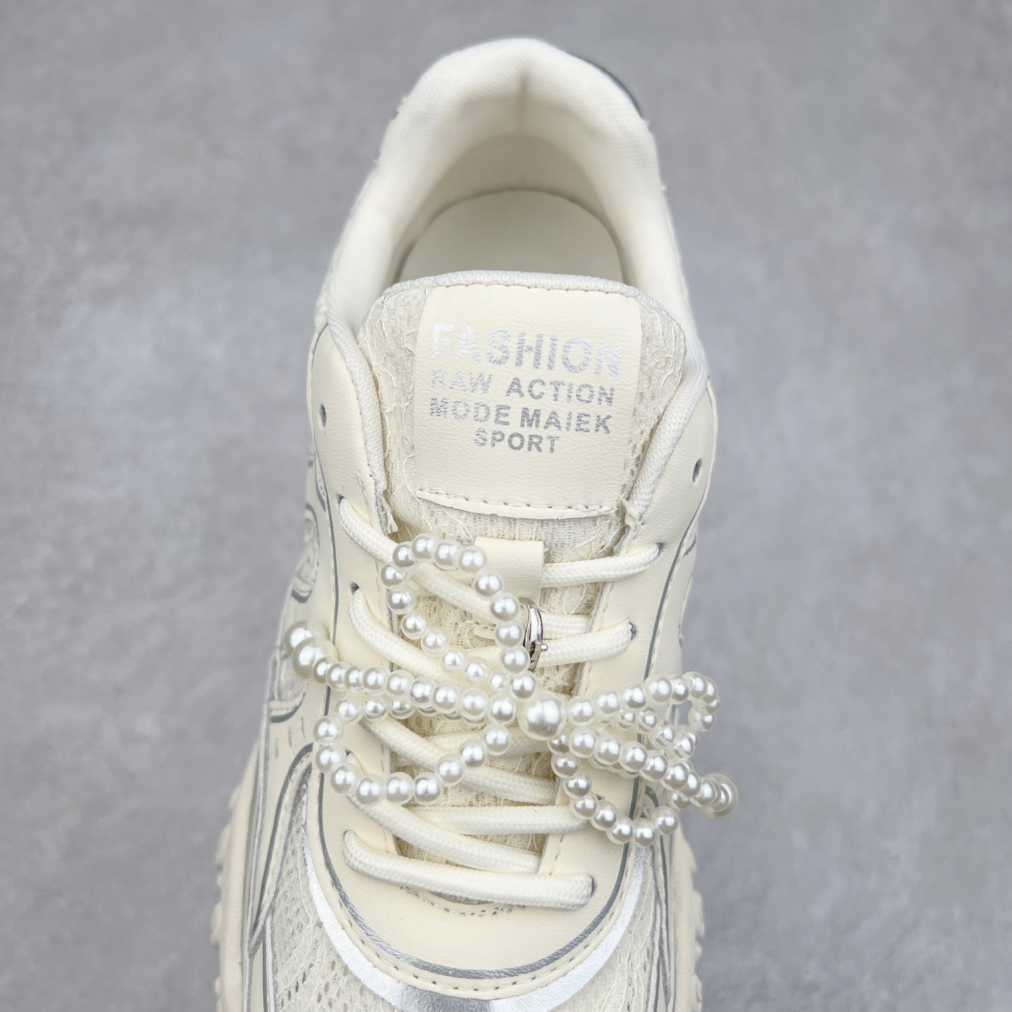 图片[5]-GG-CC Chunky Low 休闲运动老爹鞋 #广东大厂出品 完美细节 25ss早春新款 大长腿 时髦look轻松定格 不费力展现率性氛围 酷帅机能风不规则设计大底 GGcc杏银红色拼色造型设计 轻便舒适百搭 不管怎么搭都敲好看~尺码：35 36 37 38 39 40-选品中心