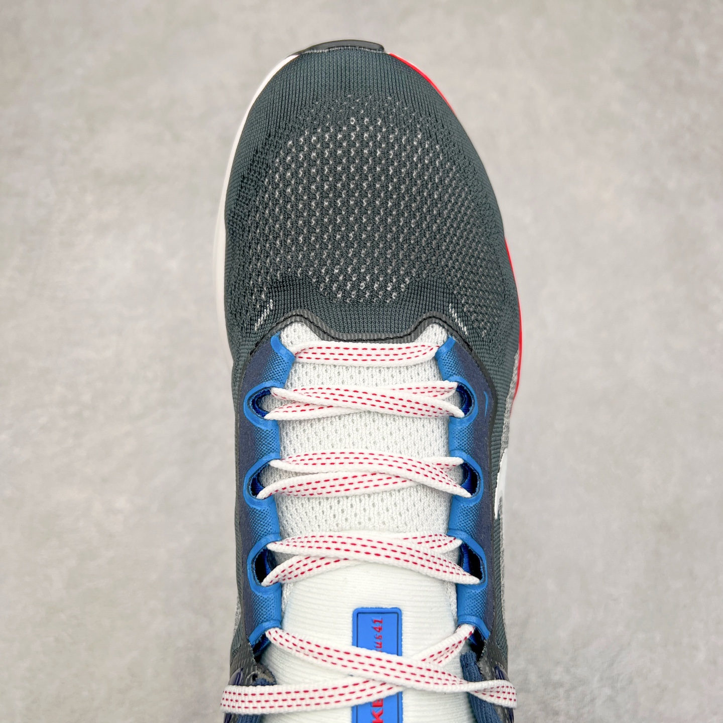 图片[4]-＃特价福利 NK Zoom Pegasus 飞马41代马拉松系列网面透气缓震疾速跑鞋 拥有 Zoom Air 一如既往的稳定感和流畅感 鞋面采用工程网眼设计 为特定高热区域营造出色透气性 进一步增加鞋面的穿孔数量 让足部能够快速散热 中足搭配 Flywire 飞线 在高速运动时营造舒适稳定的贴合感 内置Zoon气垫加持 动力十足 尺码：36 36.5 37.5 38 38.5 39 40 40.5 41 42 42.5 43 44 44.5 45-选品中心