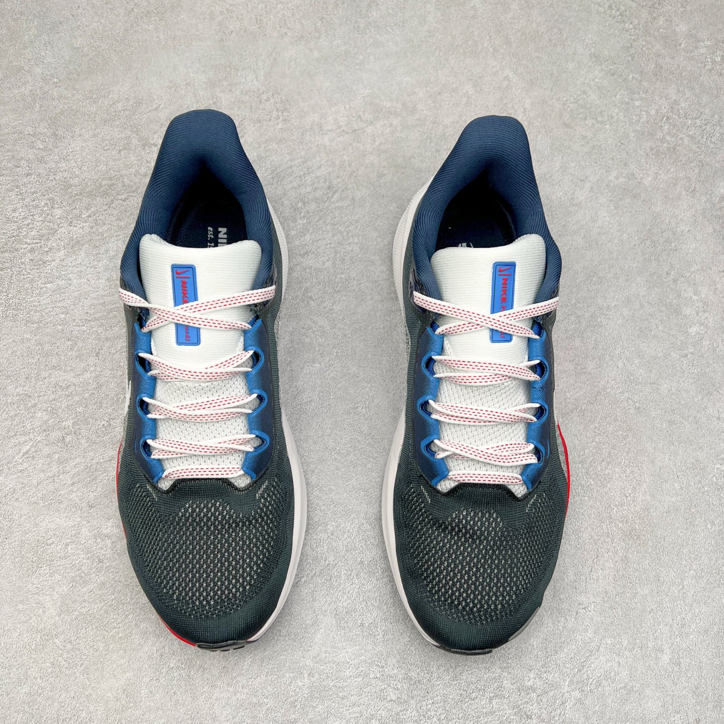 图片[2]-＃特价福利 NK Zoom Pegasus 飞马41代马拉松系列网面透气缓震疾速跑鞋 拥有 Zoom Air 一如既往的稳定感和流畅感 鞋面采用工程网眼设计 为特定高热区域营造出色透气性 进一步增加鞋面的穿孔数量 让足部能够快速散热 中足搭配 Flywire 飞线 在高速运动时营造舒适稳定的贴合感 内置Zoon气垫加持 动力十足 尺码：36 36.5 37.5 38 38.5 39 40 40.5 41 42 42.5 43 44 44.5 45-选品中心