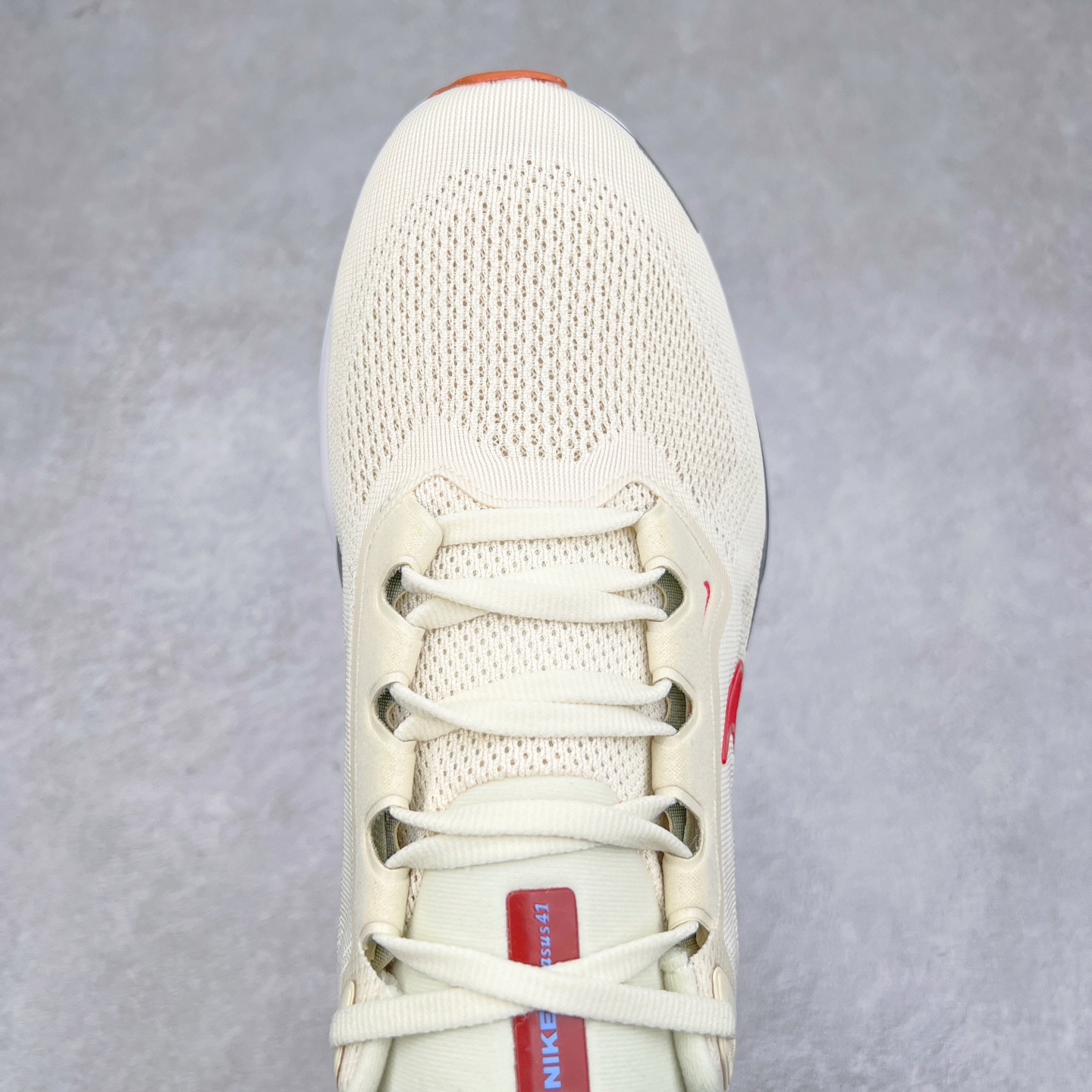 图片[4]-＃特价福利 NK Zoom Pegasus 飞马41代马拉松系列网面透气缓震疾速跑鞋 拥有 Zoom Air 一如既往的稳定感和流畅感 鞋面采用工程网眼设计 为特定高热区域营造出色透气性 进一步增加鞋面的穿孔数量 让足部能够快速散热 中足搭配 Flywire 飞线 在高速运动时营造舒适稳定的贴合感 内置Zoon气垫加持 动力十足 尺码：36 36.5 37.5 38 38.5 39 40 40.5 41 42 42.5 43 44 44.5 45-选品中心