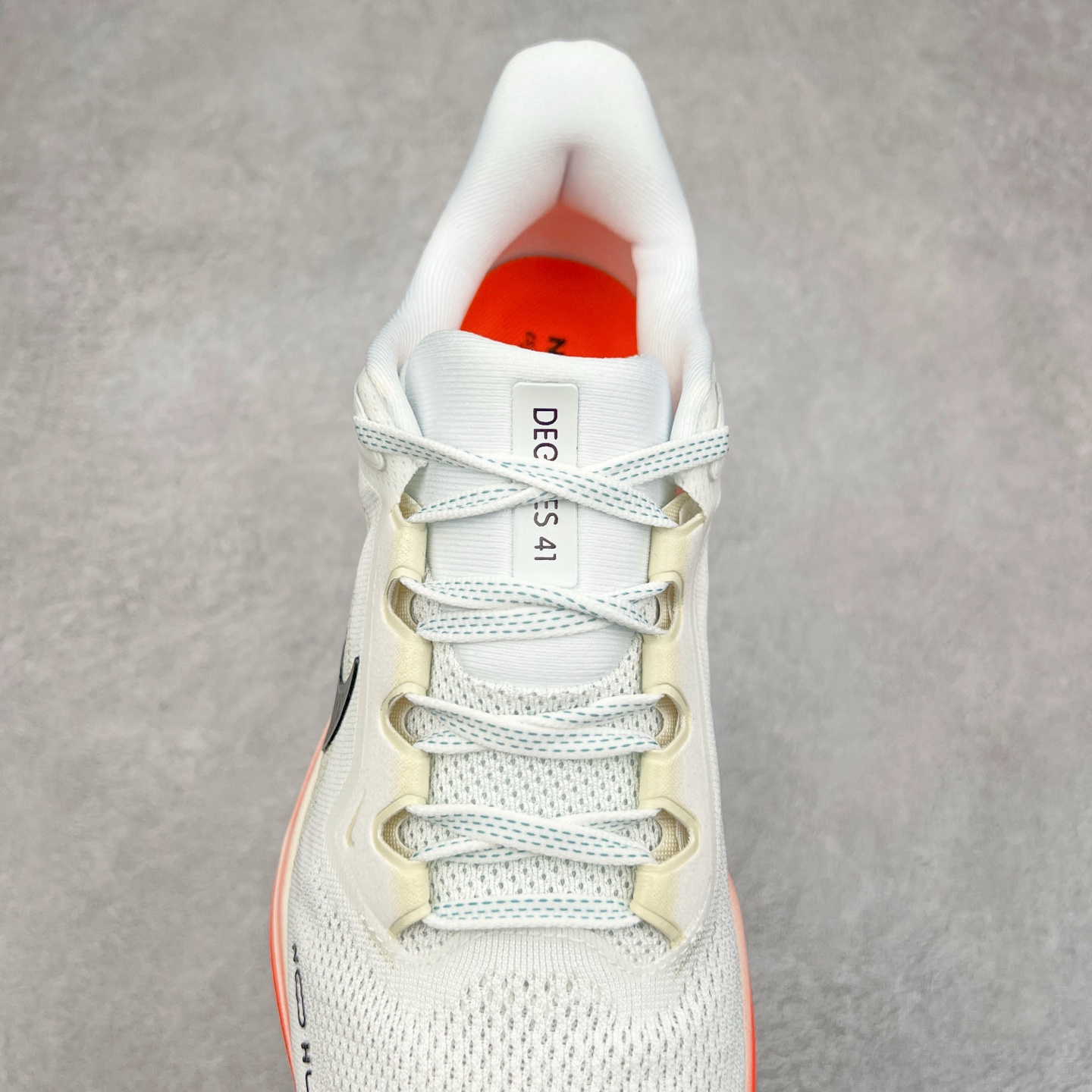 图片[5]-＃特价福利 NK Zoom Pegasus 飞马41代马拉松系列网面透气缓震疾速跑鞋 拥有 Zoom Air 一如既往的稳定感和流畅感 鞋面采用工程网眼设计 为特定高热区域营造出色透气性 进一步增加鞋面的穿孔数量 让足部能够快速散热 中足搭配 Flywire 飞线 在高速运动时营造舒适稳定的贴合感 内置Zoon气垫加持 动力十足 尺码：36 36.5 37.5 38 38.5 39 40 40.5 41 42 42.5 43 44 44.5 45-选品中心