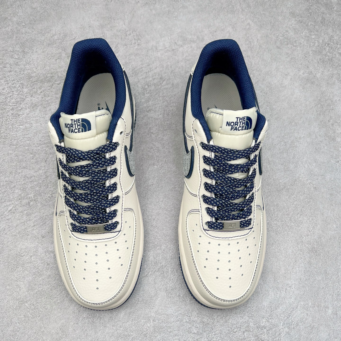 图片[2]-NK Air Force 1´07 Low 空军一号低帮百搭休闲运动板鞋 HH7518-051 柔软、弹性十足的缓震性能和出色的中底设计 横跨复古与现代的外型结合 造就出风靡全球 三十多年的Force 1 直到今天还深受青睐 实拍调校N版已经零色差零失真 百分百还原实物色彩所见即所得 不存在货不对板色差等低级问题 选购参考实物拍摄 不混卖不参货 只用心做好货严格选品 承诺混一赔十 尺码：36 36.5 37.5 38 38.5 39 40 40.5 41 42 42.5 43 44 44.5 45-选品中心