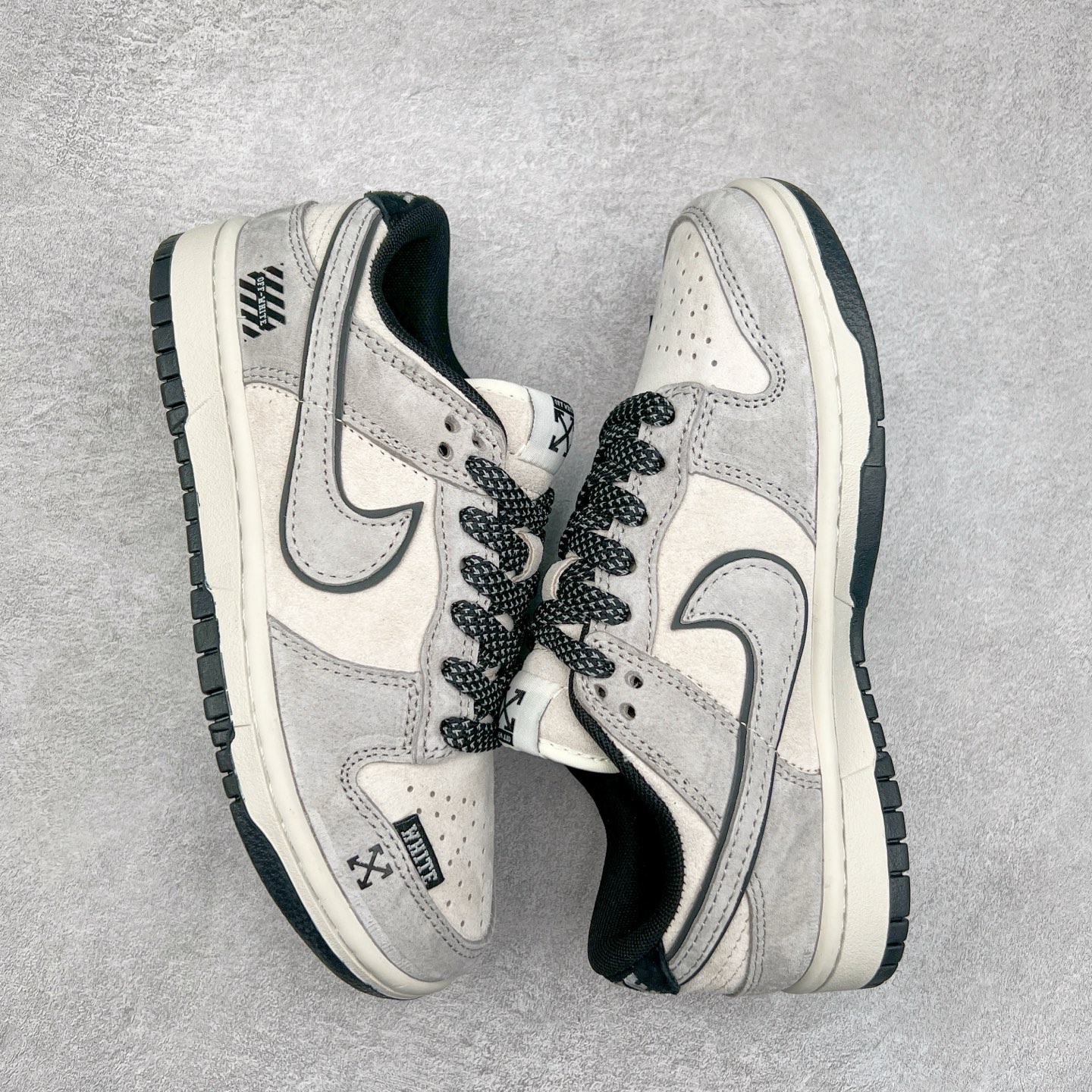 图片[3]-NK Dunk Low 定制配色 DQ1098-521 大厂出品 极力推荐 原装头层材料 独家版型蒸餾加工帶來的是更好的视觉和脚感体验大厂纯原品质出货 清洁度 电绣工艺 皮料切割干净无任何毛边 细节完美 实拍调校N版已经零色差零失真 百分百还原实物色彩所见即所得 不存在货不对板色差等低级问题 选购参考实物拍摄 不混卖不参货 只用心做好货严格选品 承诺混一赔十 尺码：36 36.5 37.5 38 38.5 39 40 40.5 41 42 42.5 43 44 44.5 45-选品中心