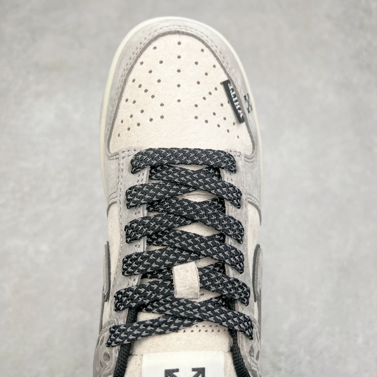 图片[4]-NK Dunk Low 定制配色 DQ1098-521 大厂出品 极力推荐 原装头层材料 独家版型蒸餾加工帶來的是更好的视觉和脚感体验大厂纯原品质出货 清洁度 电绣工艺 皮料切割干净无任何毛边 细节完美 实拍调校N版已经零色差零失真 百分百还原实物色彩所见即所得 不存在货不对板色差等低级问题 选购参考实物拍摄 不混卖不参货 只用心做好货严格选品 承诺混一赔十 尺码：36 36.5 37.5 38 38.5 39 40 40.5 41 42 42.5 43 44 44.5 45-选品中心