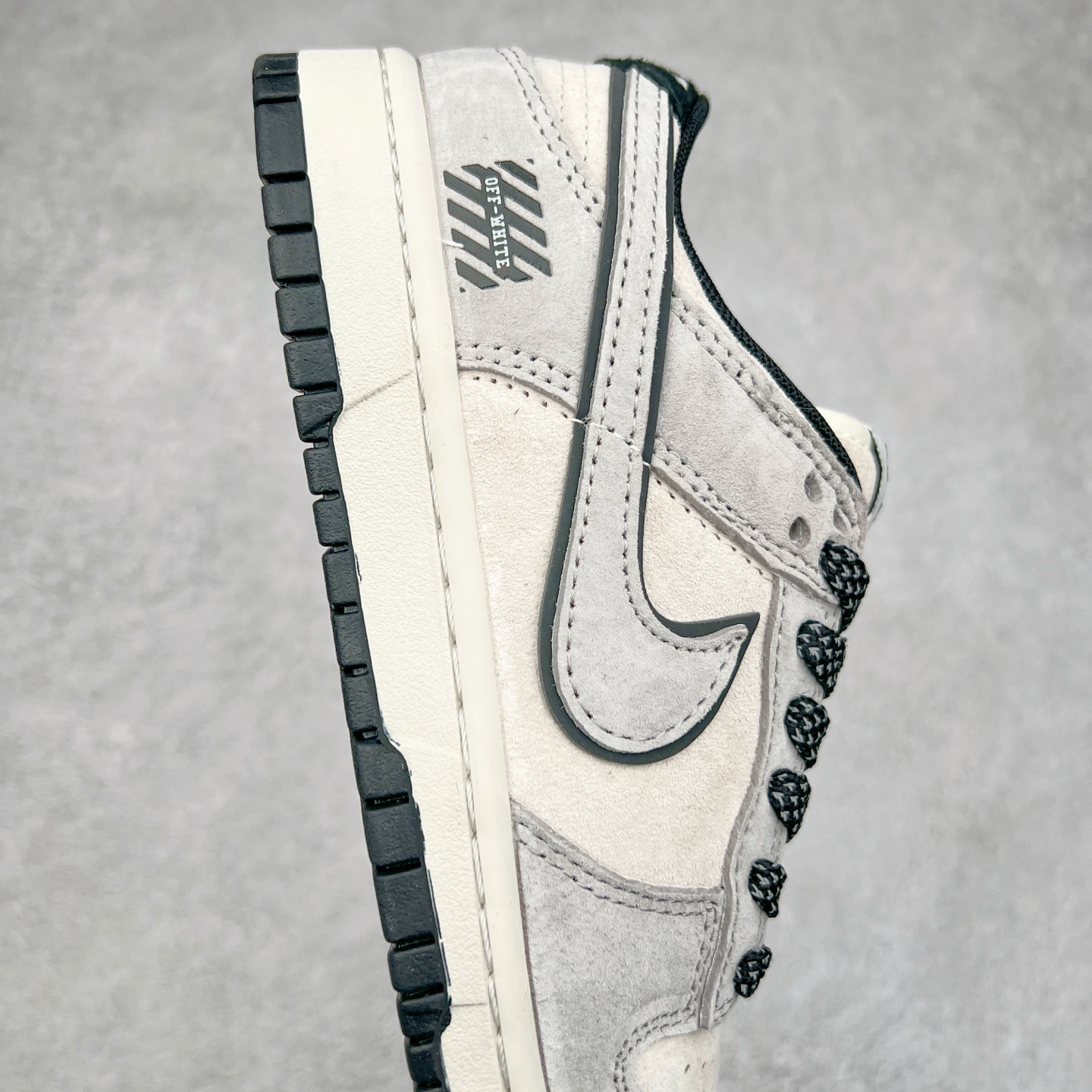 图片[6]-NK Dunk Low 定制配色 DQ1098-521 大厂出品 极力推荐 原装头层材料 独家版型蒸餾加工帶來的是更好的视觉和脚感体验大厂纯原品质出货 清洁度 电绣工艺 皮料切割干净无任何毛边 细节完美 实拍调校N版已经零色差零失真 百分百还原实物色彩所见即所得 不存在货不对板色差等低级问题 选购参考实物拍摄 不混卖不参货 只用心做好货严格选品 承诺混一赔十 尺码：36 36.5 37.5 38 38.5 39 40 40.5 41 42 42.5 43 44 44.5 45-选品中心