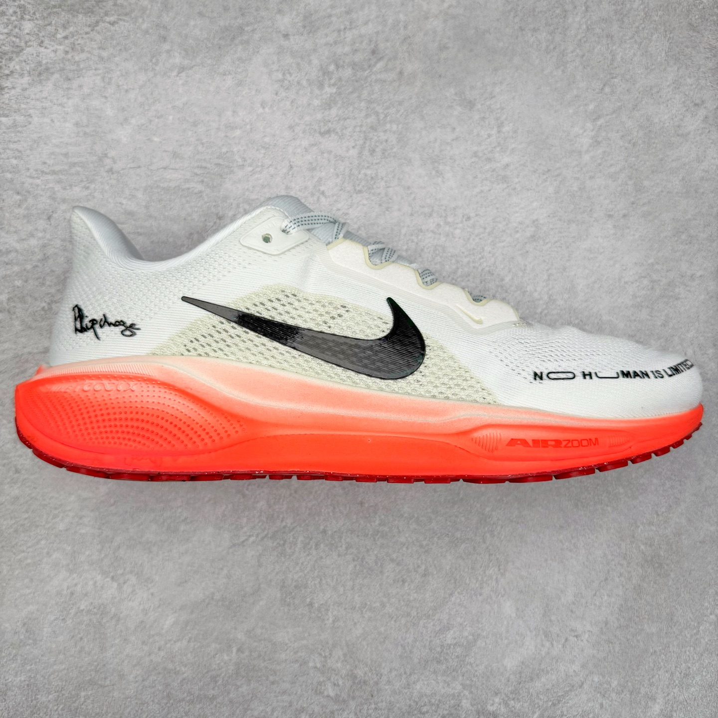 图片[3]-＃特价福利 NK Zoom Pegasus 飞马41代马拉松系列网面透气缓震疾速跑鞋 拥有 Zoom Air 一如既往的稳定感和流畅感 鞋面采用工程网眼设计 为特定高热区域营造出色透气性 进一步增加鞋面的穿孔数量 让足部能够快速散热 中足搭配 Flywire 飞线 在高速运动时营造舒适稳定的贴合感 内置Zoon气垫加持 动力十足 尺码：36 36.5 37.5 38 38.5 39 40 40.5 41 42 42.5 43 44 44.5 45-选品中心