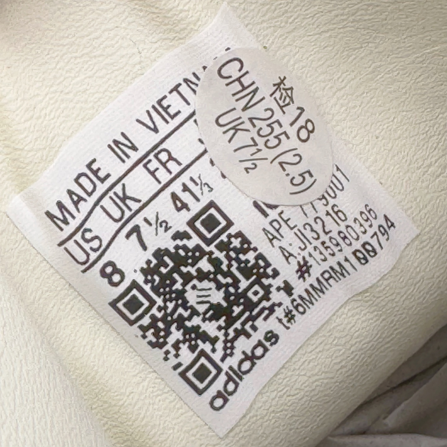 图片[12]-＃B版纯原 AD Original Samba OG 复古经典轻便板鞋 JI3216 头层牛皮加持 正确烫金高频细节 原装纳米超迁皮料 独家私模橡胶大底 原盒原配 这款桑巴鞋展示了高质量的工艺 带有装饰的超锁缝制和无缝的手感 柔软、柔软的皮革造型和标志性的3条纹完成了精致的外观 正规合身鞋带 鞋面上有绒面鞋垫 橡胶鞋底 享受正畸套筒软感 自50年代首次亮相以来就一直在赢得粉丝的青睐 尺码：36 36.5 37.5 38 38.5 39 40 40.5 41 42 42.5 43 44 44.5 45-选品中心